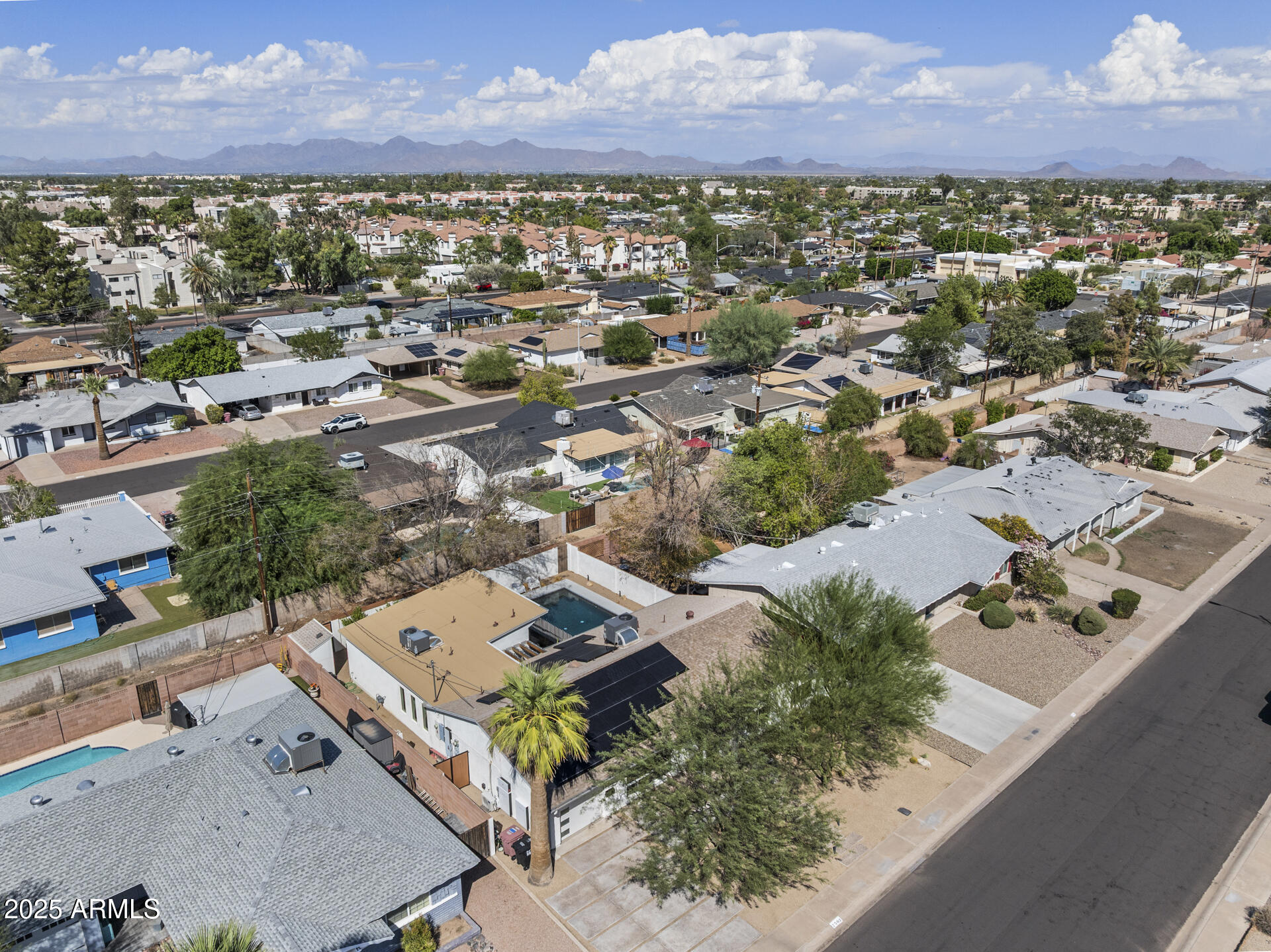 7502 E WINDSOR Avenue, Scottsdale