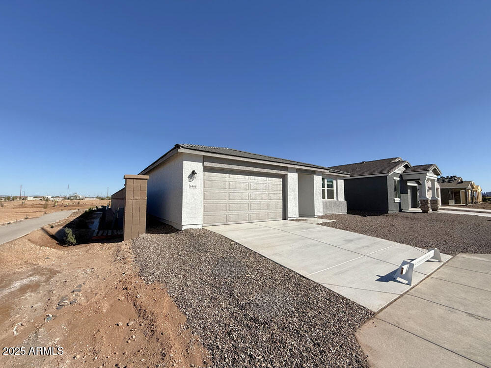 6466 E FIDDLENECK Way