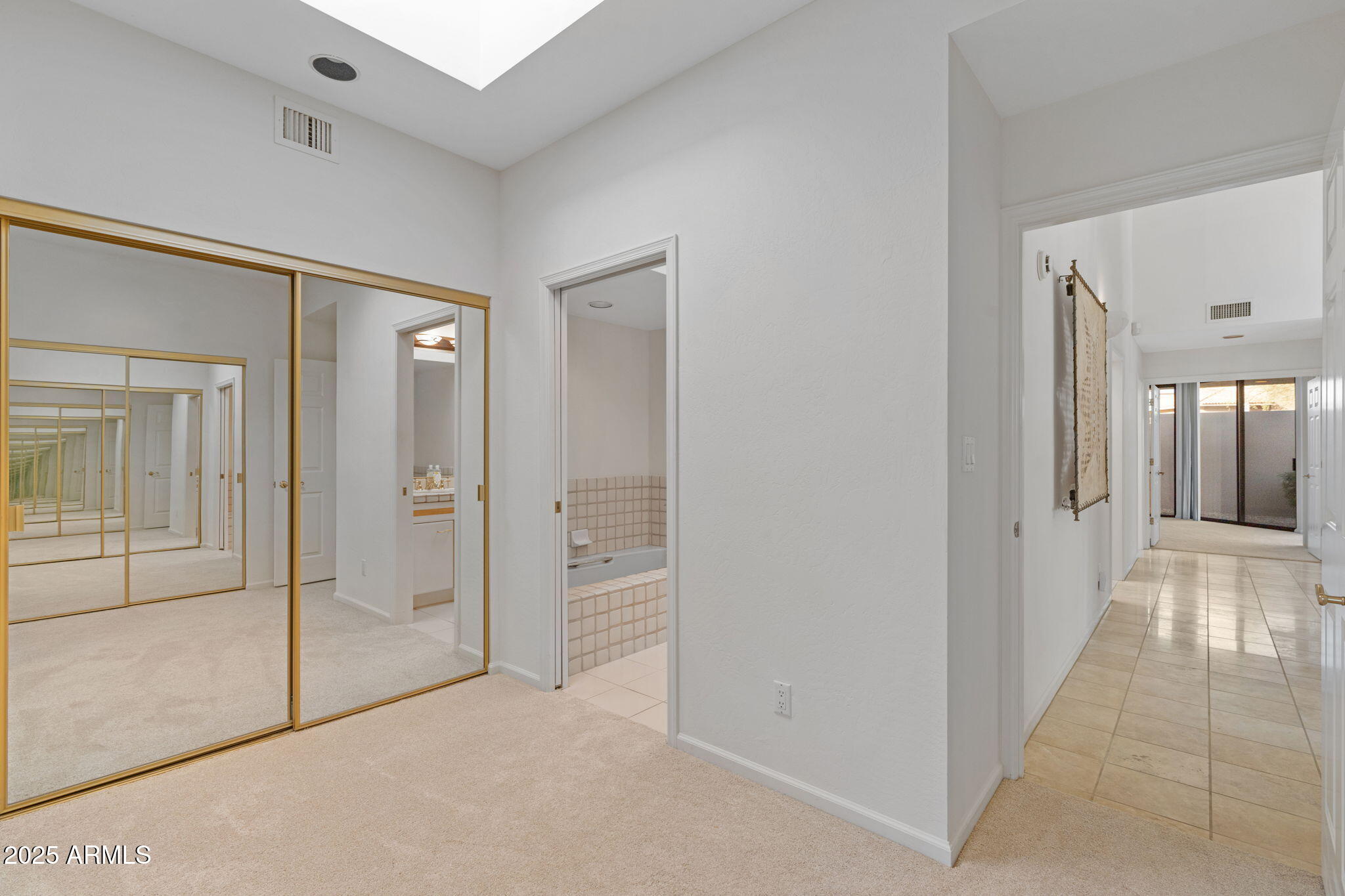 8510 E VISTA BONITA Drive