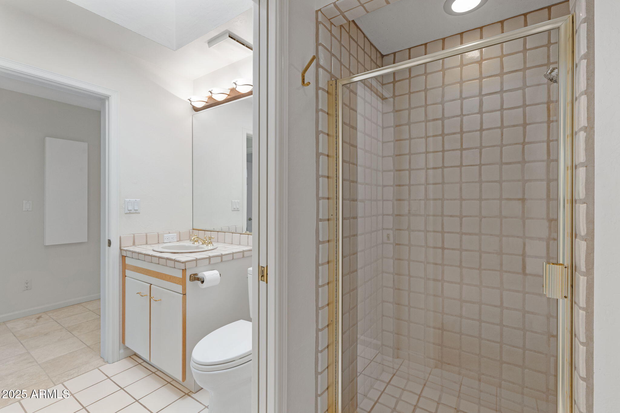 8510 E VISTA BONITA Drive