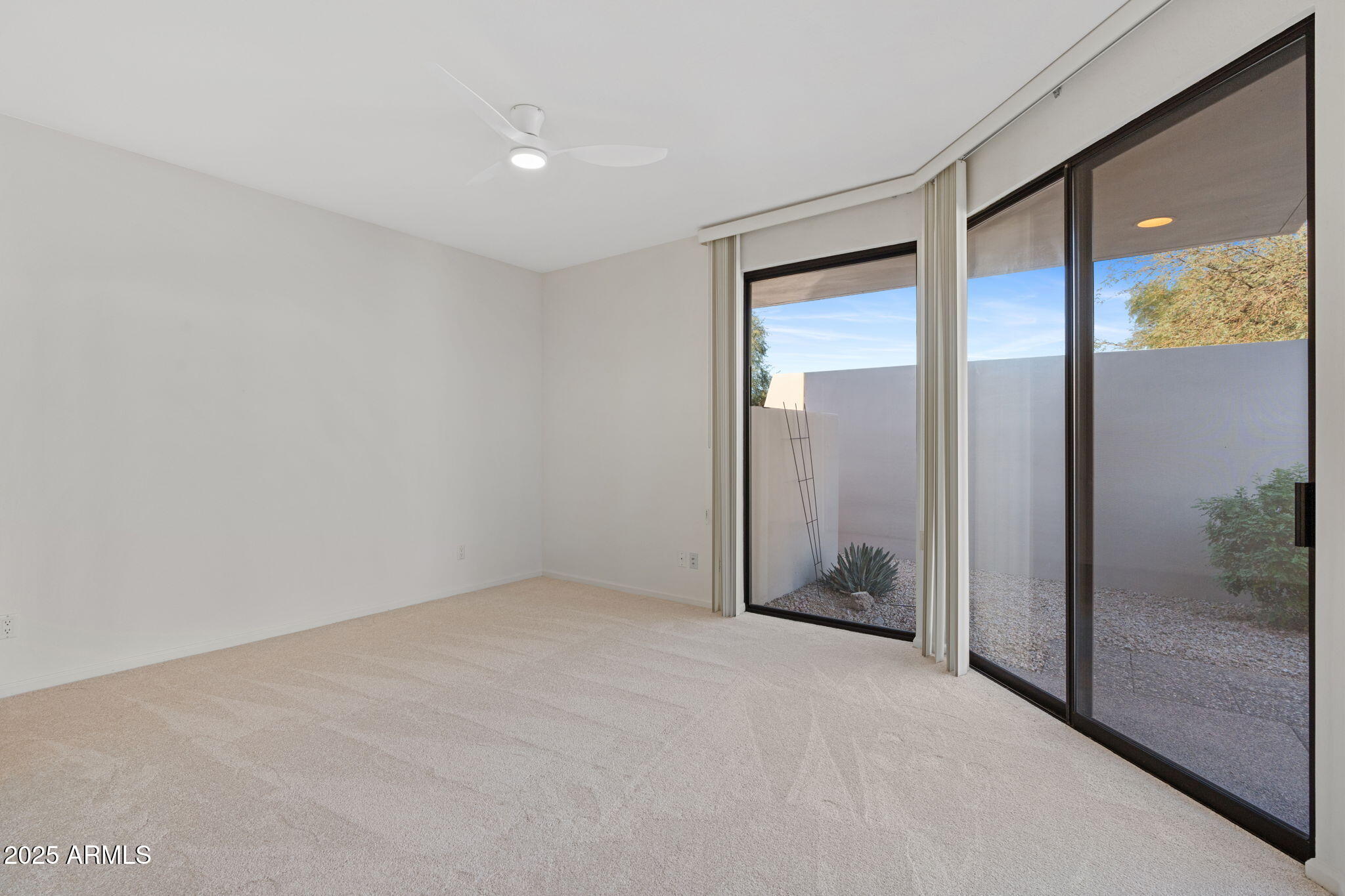 8510 E VISTA BONITA Drive