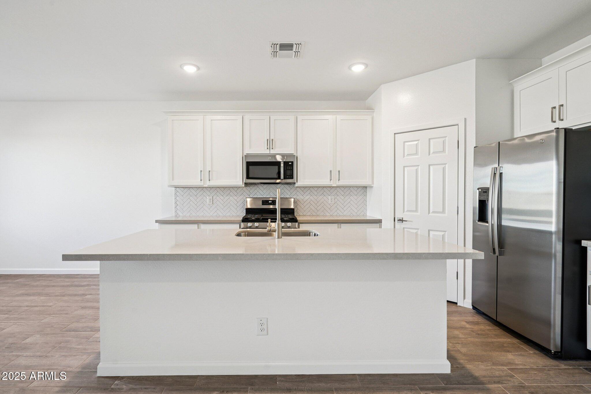 47678 W MOELLER Road