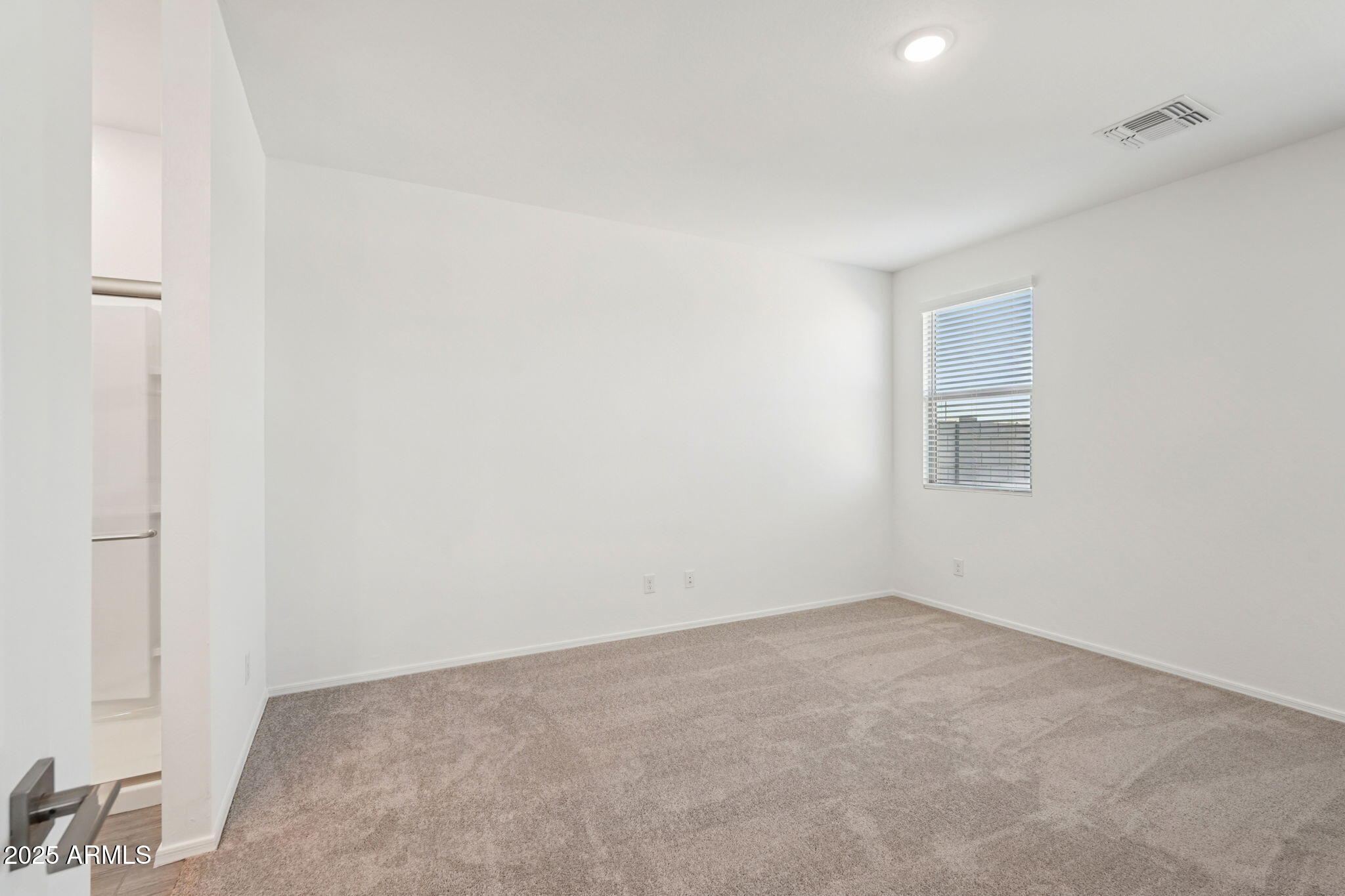 24152 W BOWKER Street