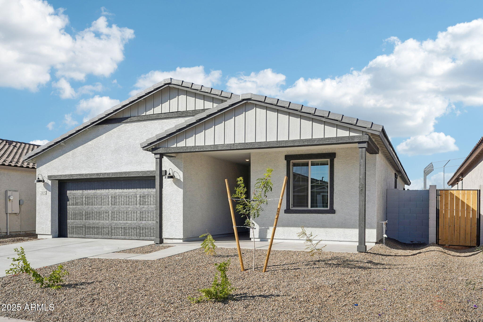 24152 W BOWKER Street