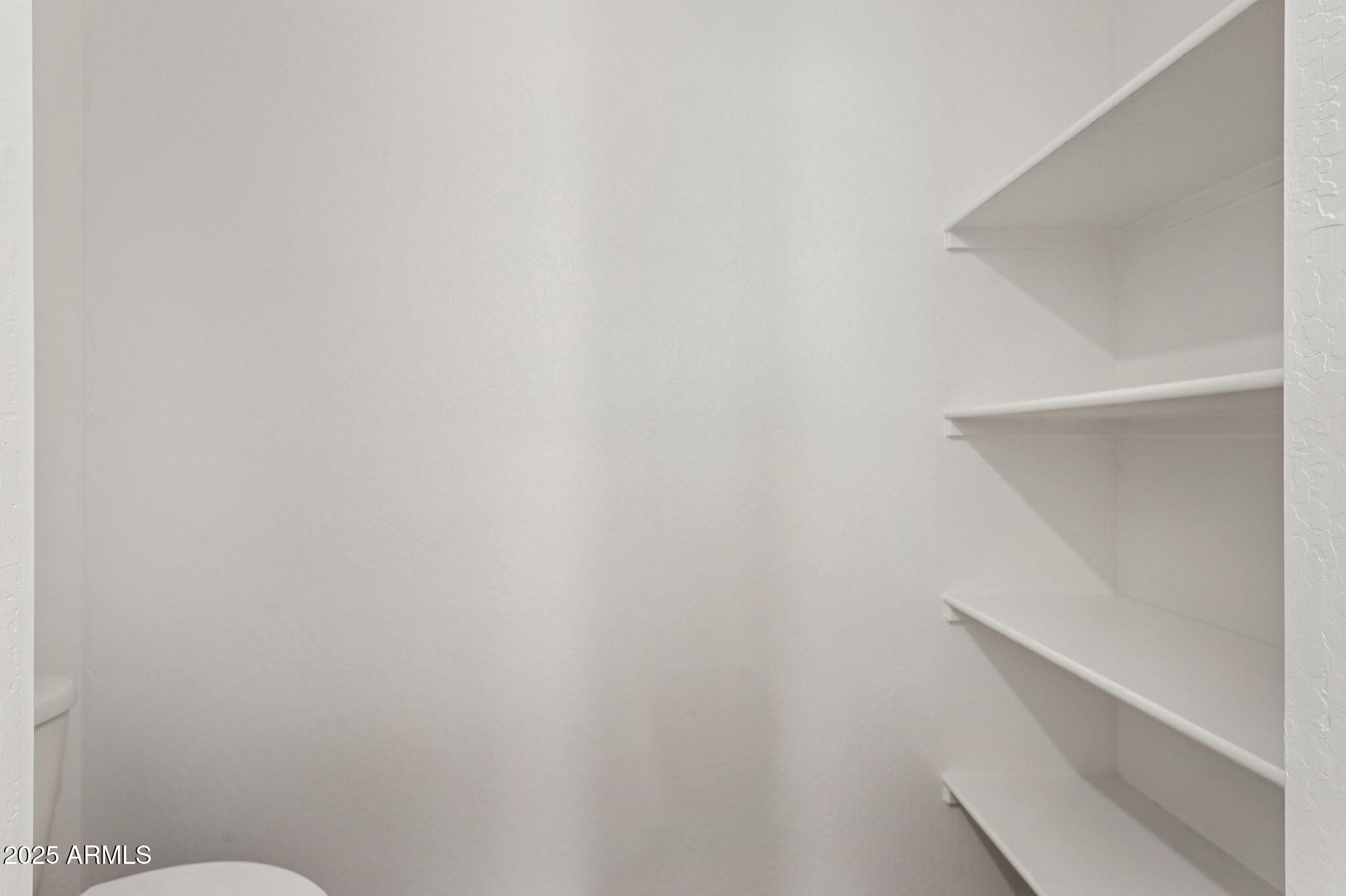 24152 W BOWKER Street