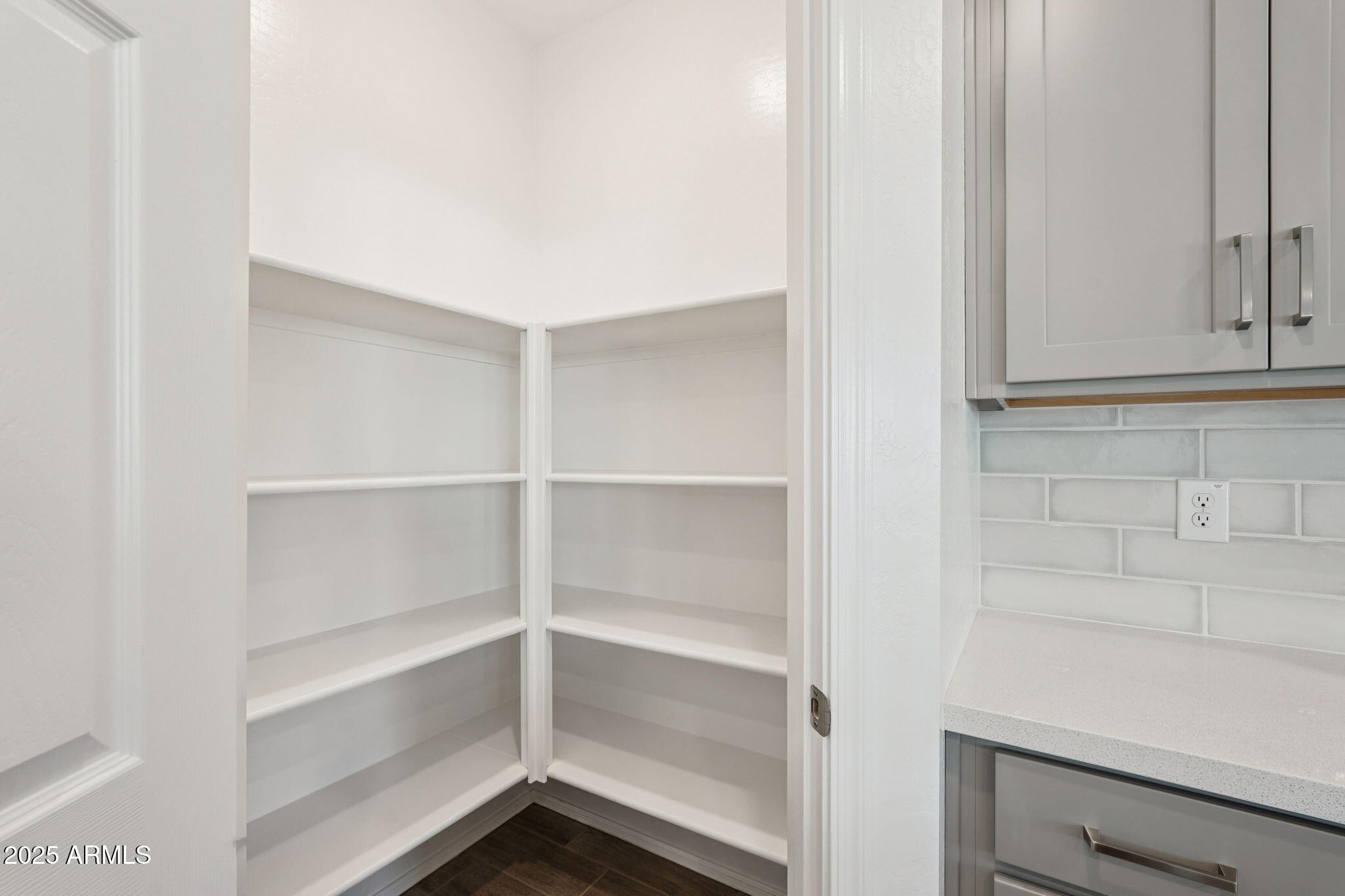 24152 W BOWKER Street