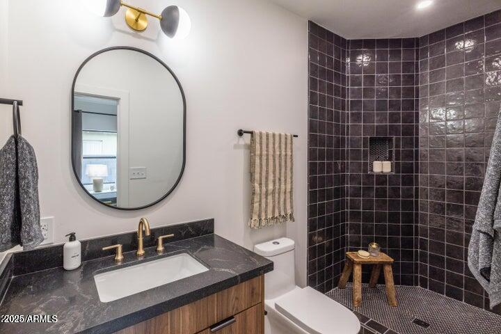 313 W VERNON Avenue