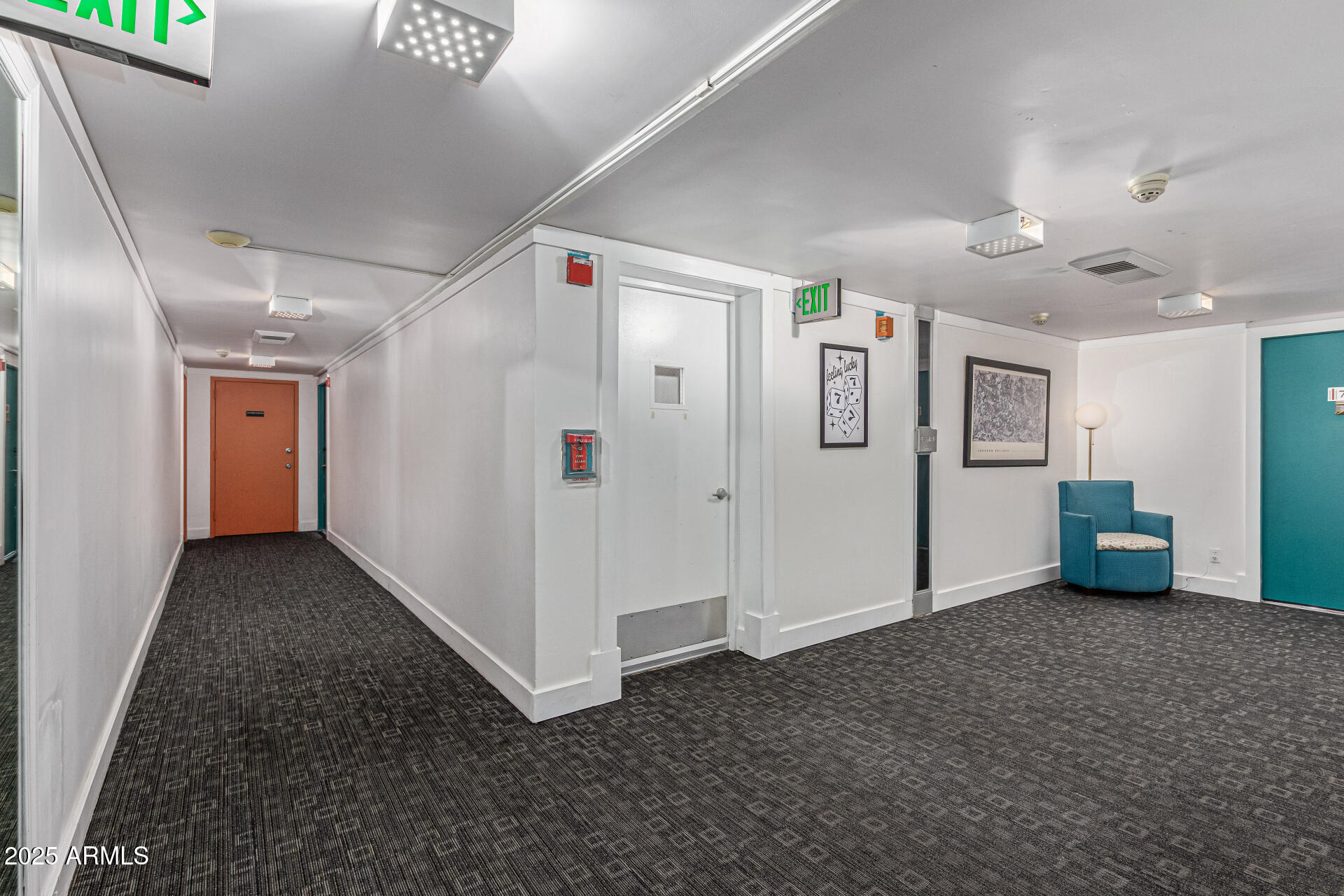 4750 N CENTRAL Avenue, 7B