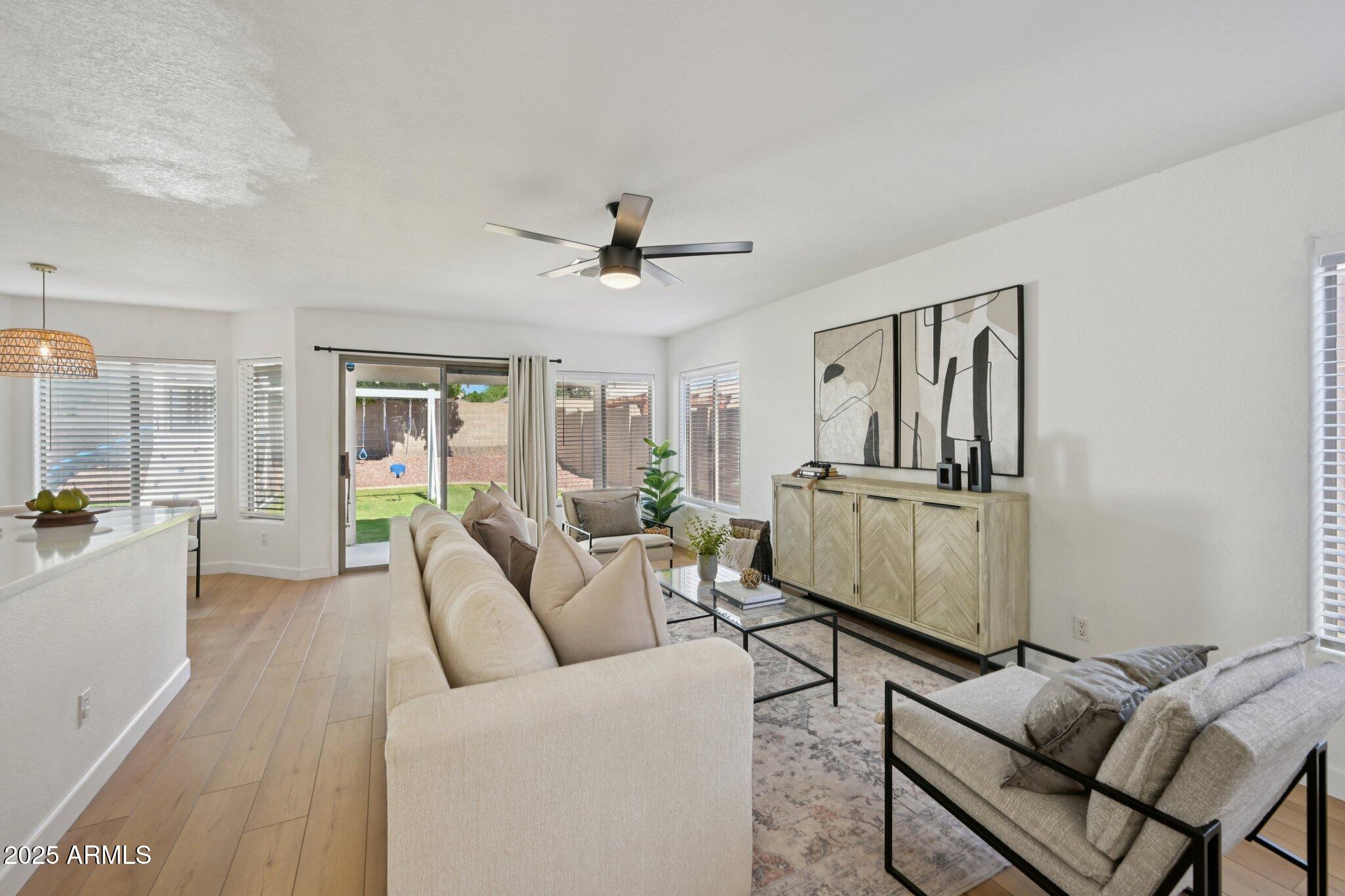 6616 W PRICKLY PEAR Trail