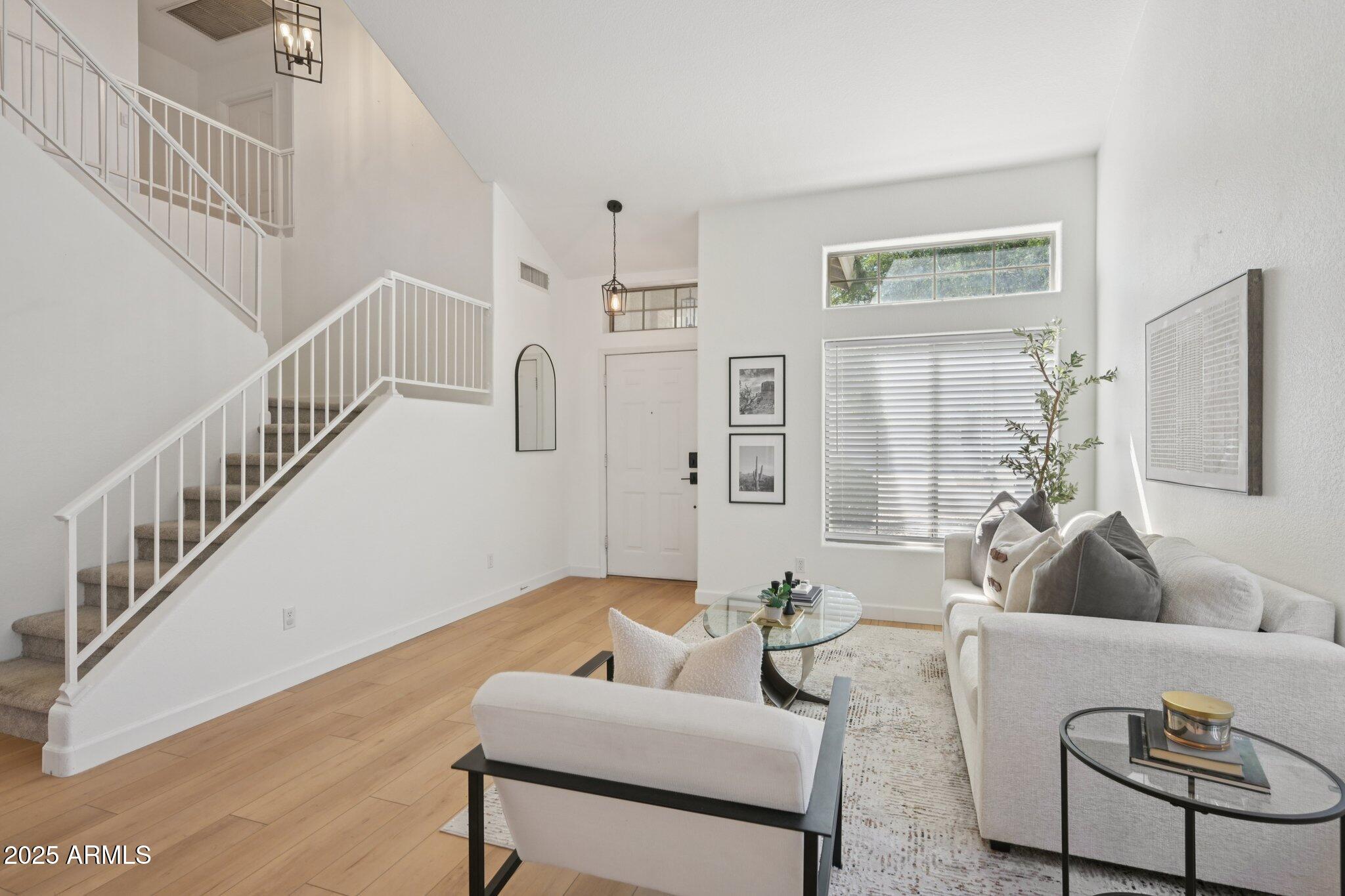 6616 W PRICKLY PEAR Trail