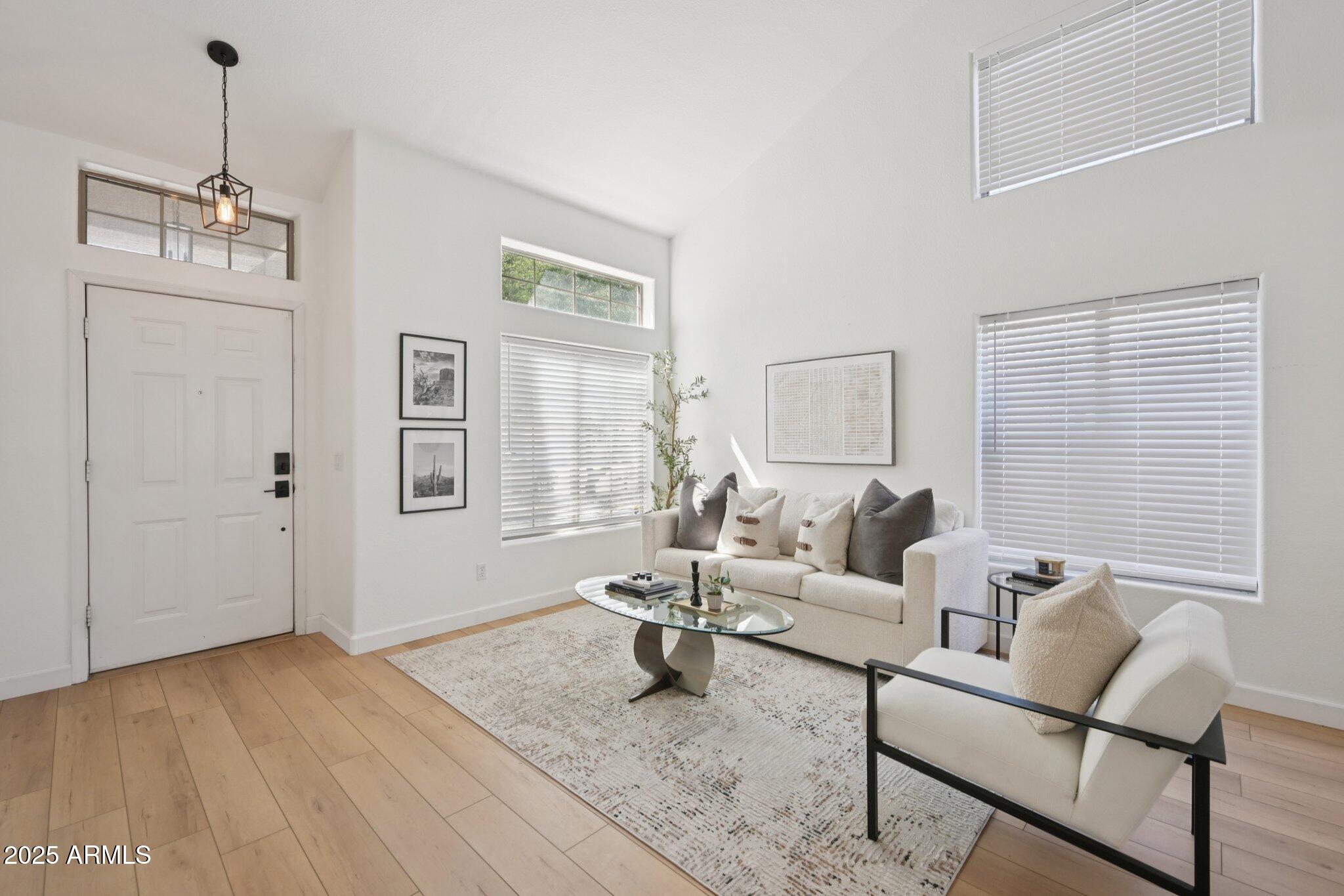 6616 W PRICKLY PEAR Trail