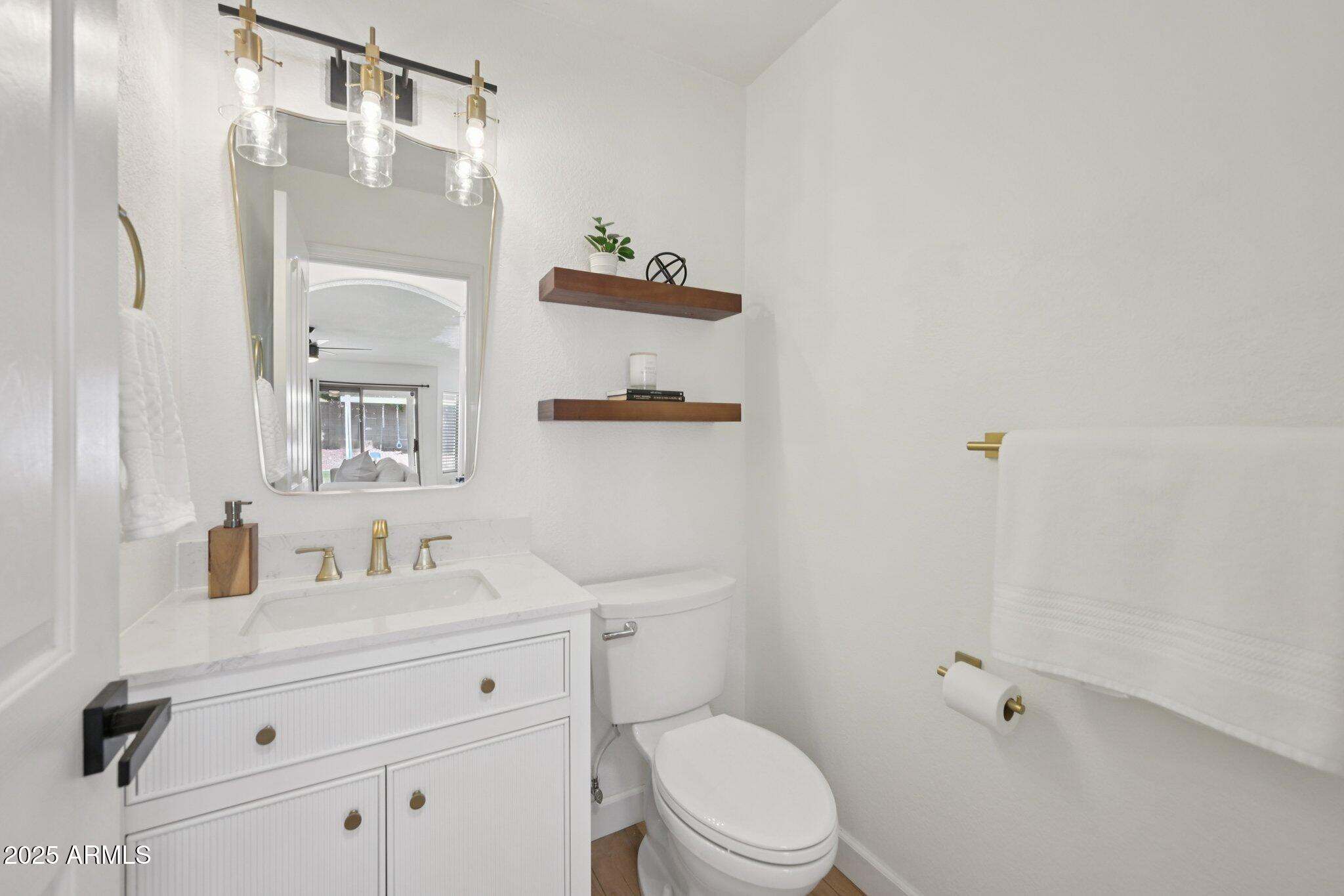 6616 W PRICKLY PEAR Trail