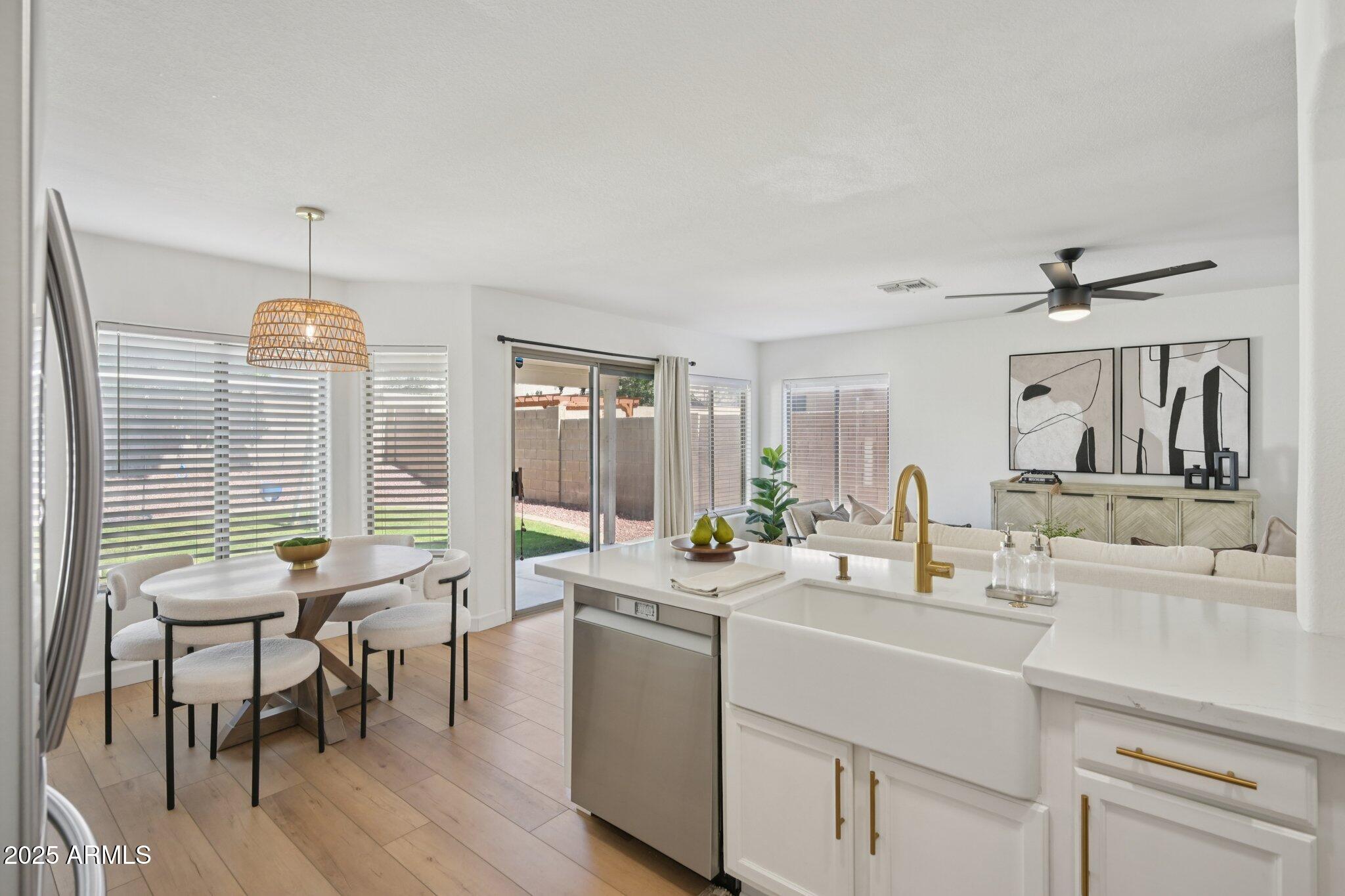 6616 W PRICKLY PEAR Trail