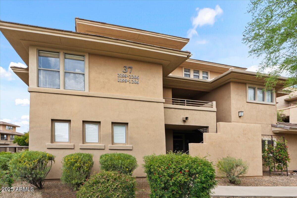 20100 N 78TH Place, 2203