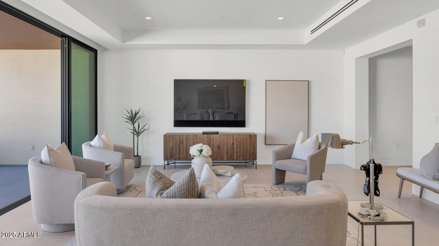 6587 N PALMERAIE Boulevard, 2007