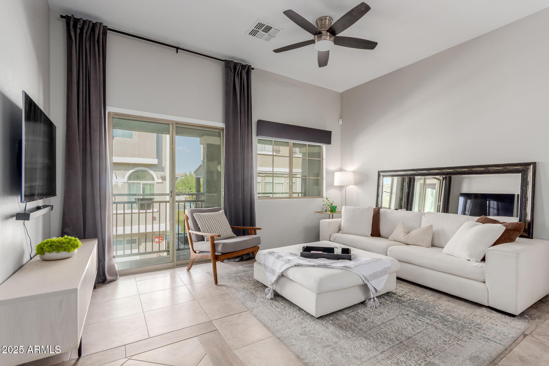 2401 E RIO SALADO Parkway, 1106, Tempe Unit: 1106