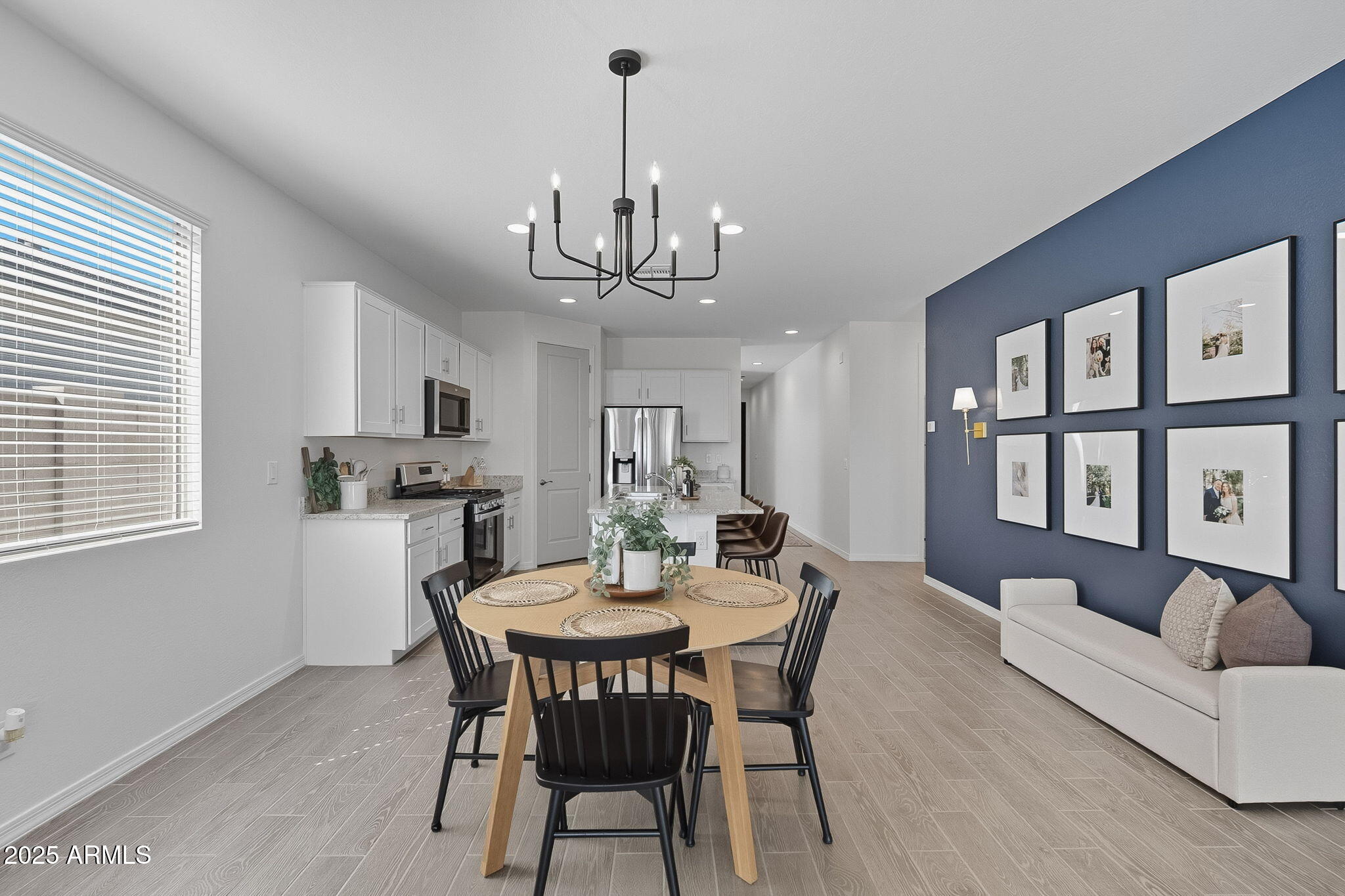 11449 E UNITY Avenue