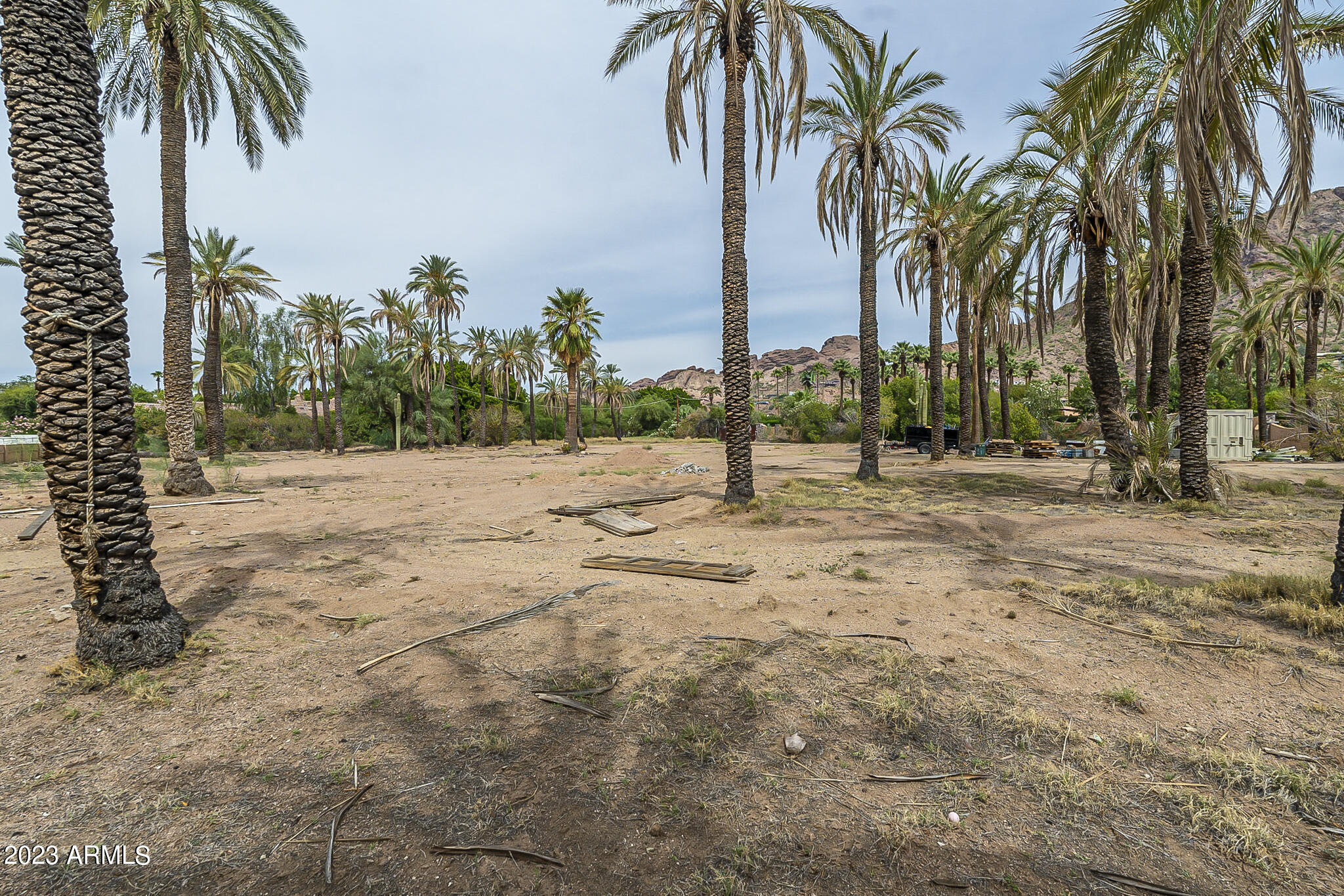 4550 N Rubicon Avenue, 1