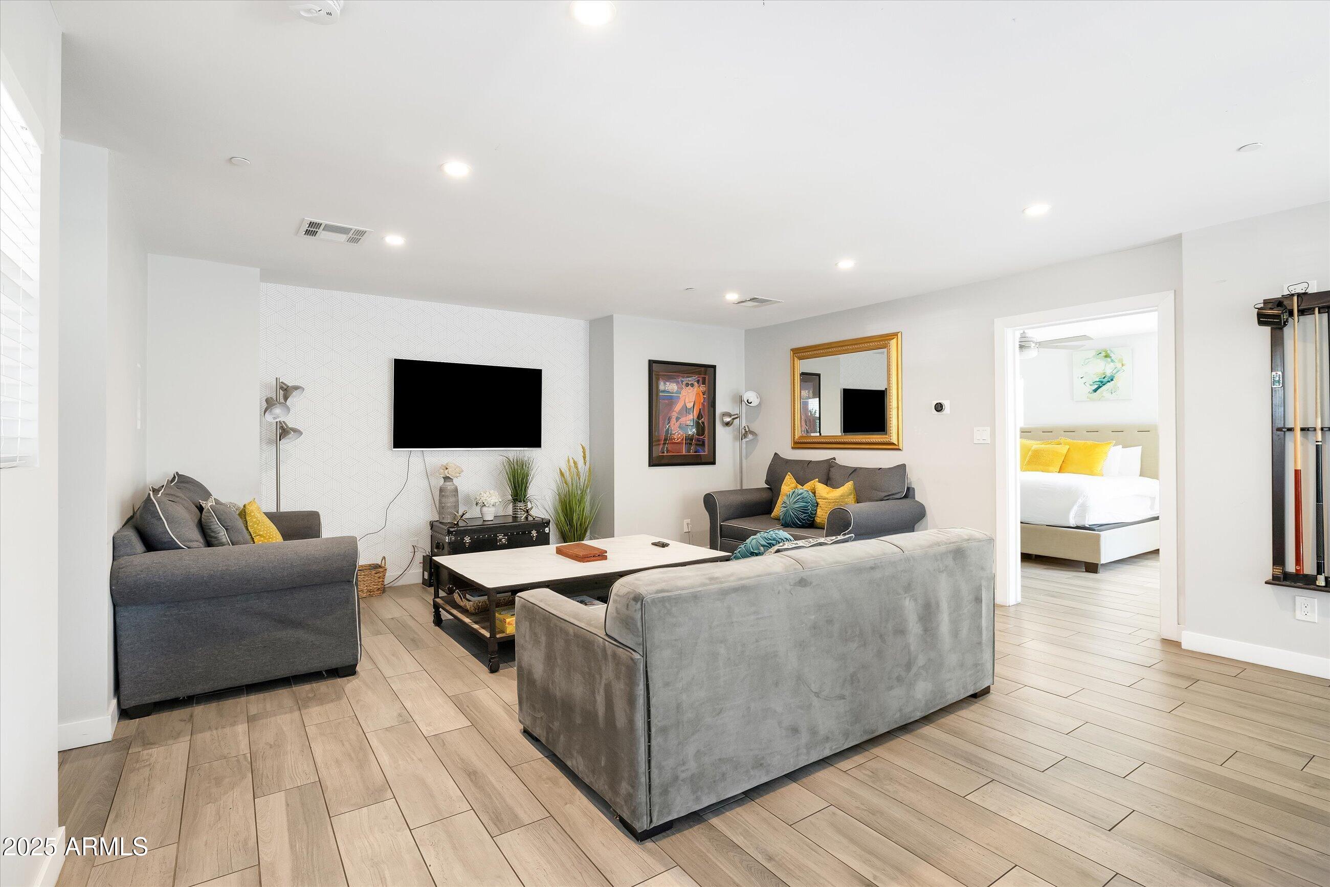 8201 E PICCADILLY Road, Scottsdale