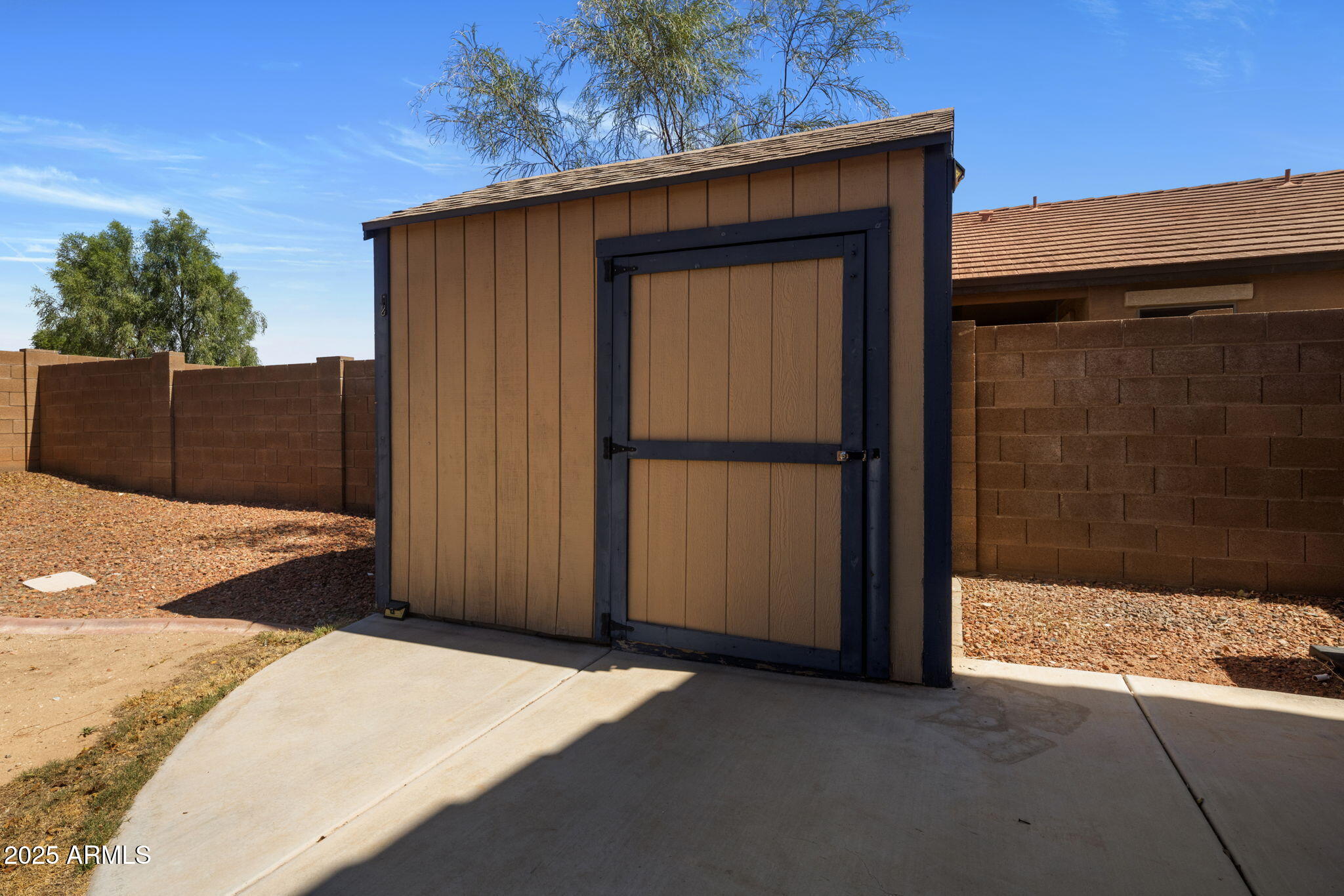 16008 W DURANGO Street