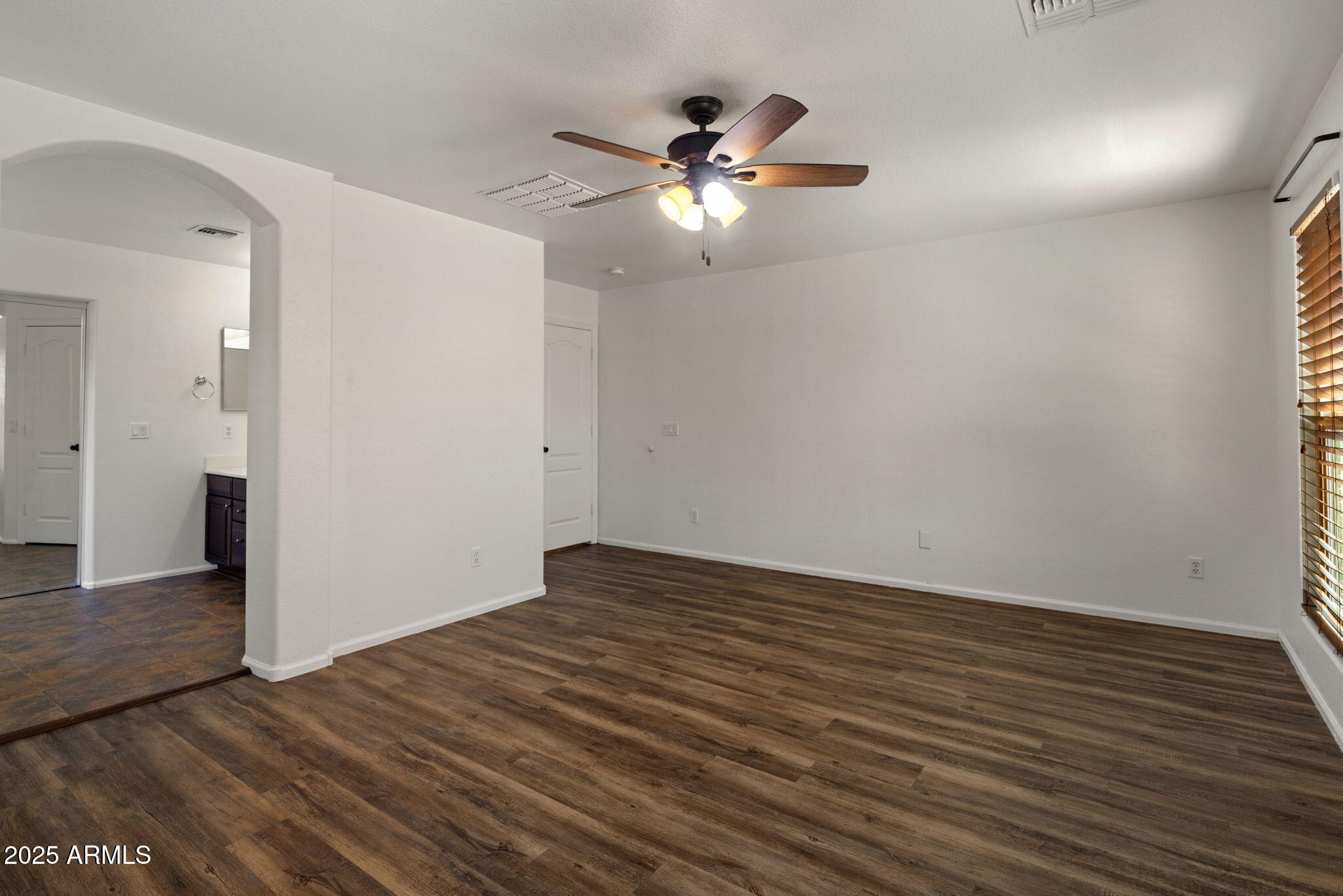 16008 W DURANGO Street