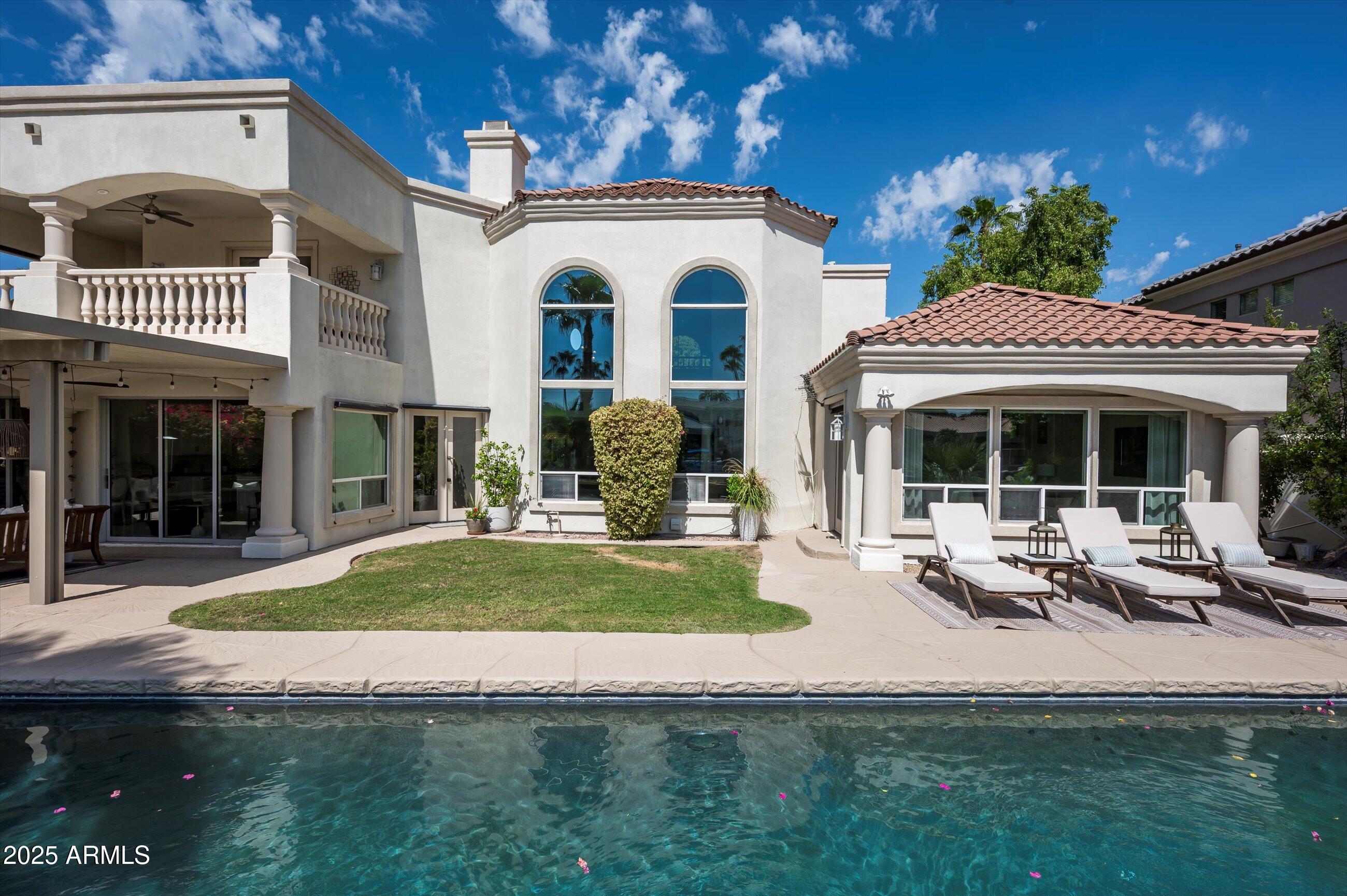 1407 E CORAL COVE Drive