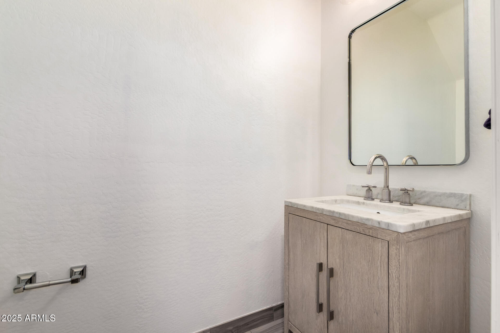 3710 E MATTHEW Drive