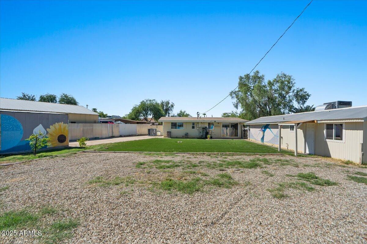 1342 E NANCY Lane