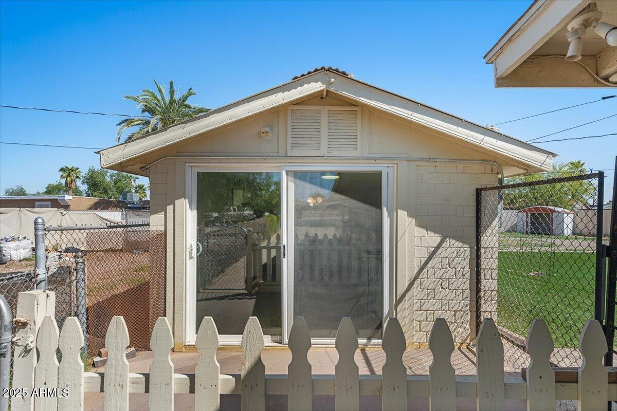 1342 E NANCY Lane