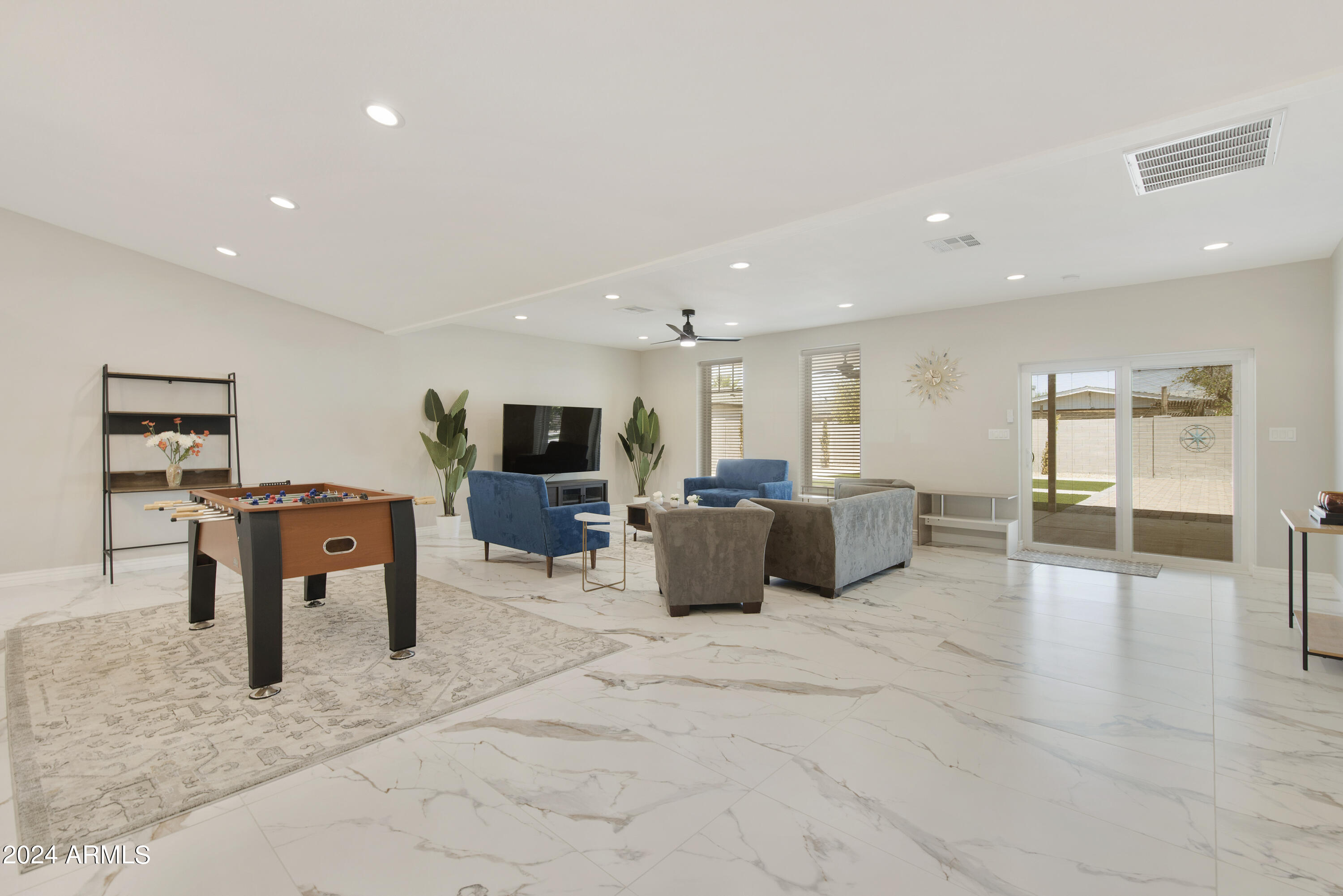 1826 W ORAIBI Drive, Phoenix