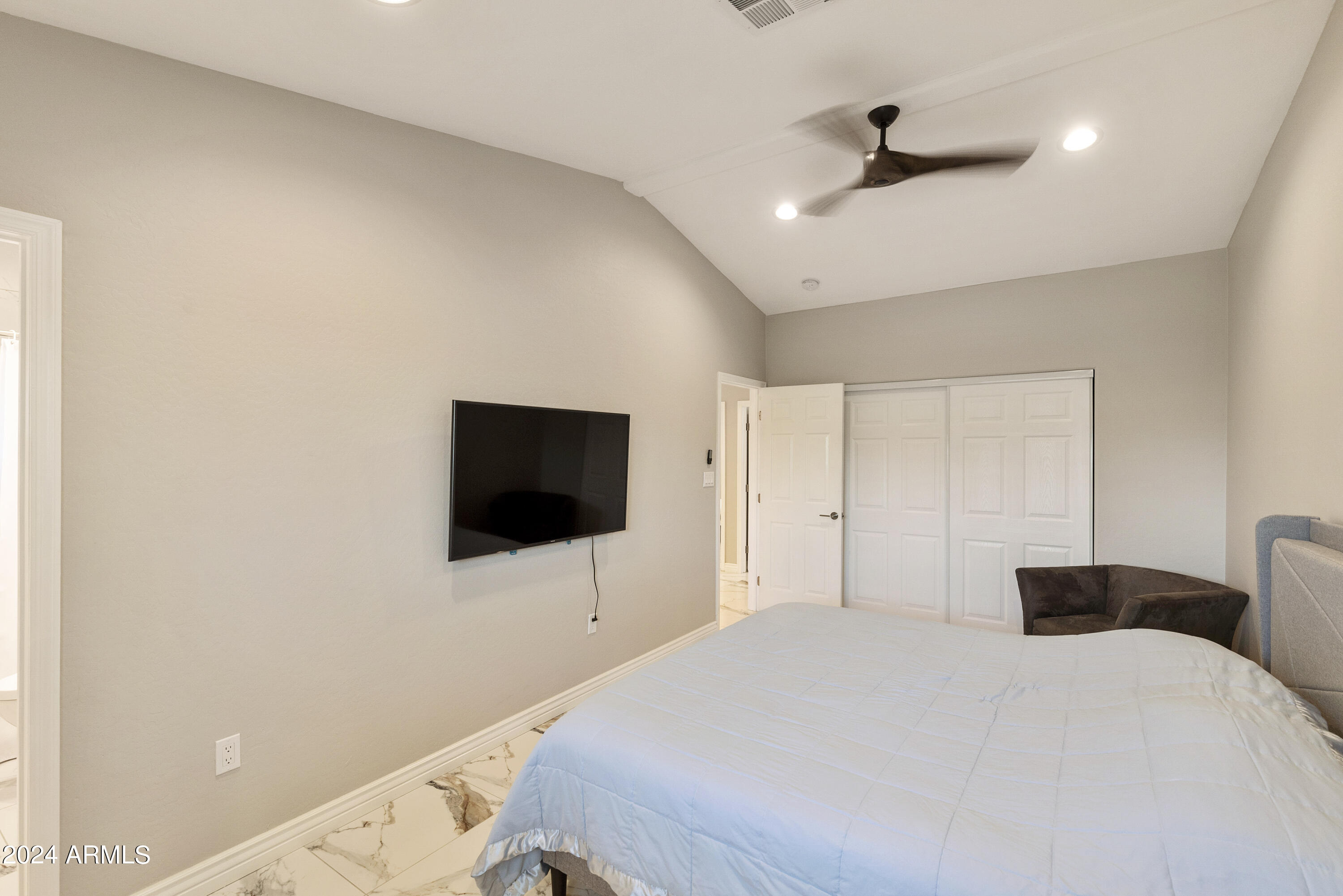 1826 W ORAIBI Drive, Phoenix