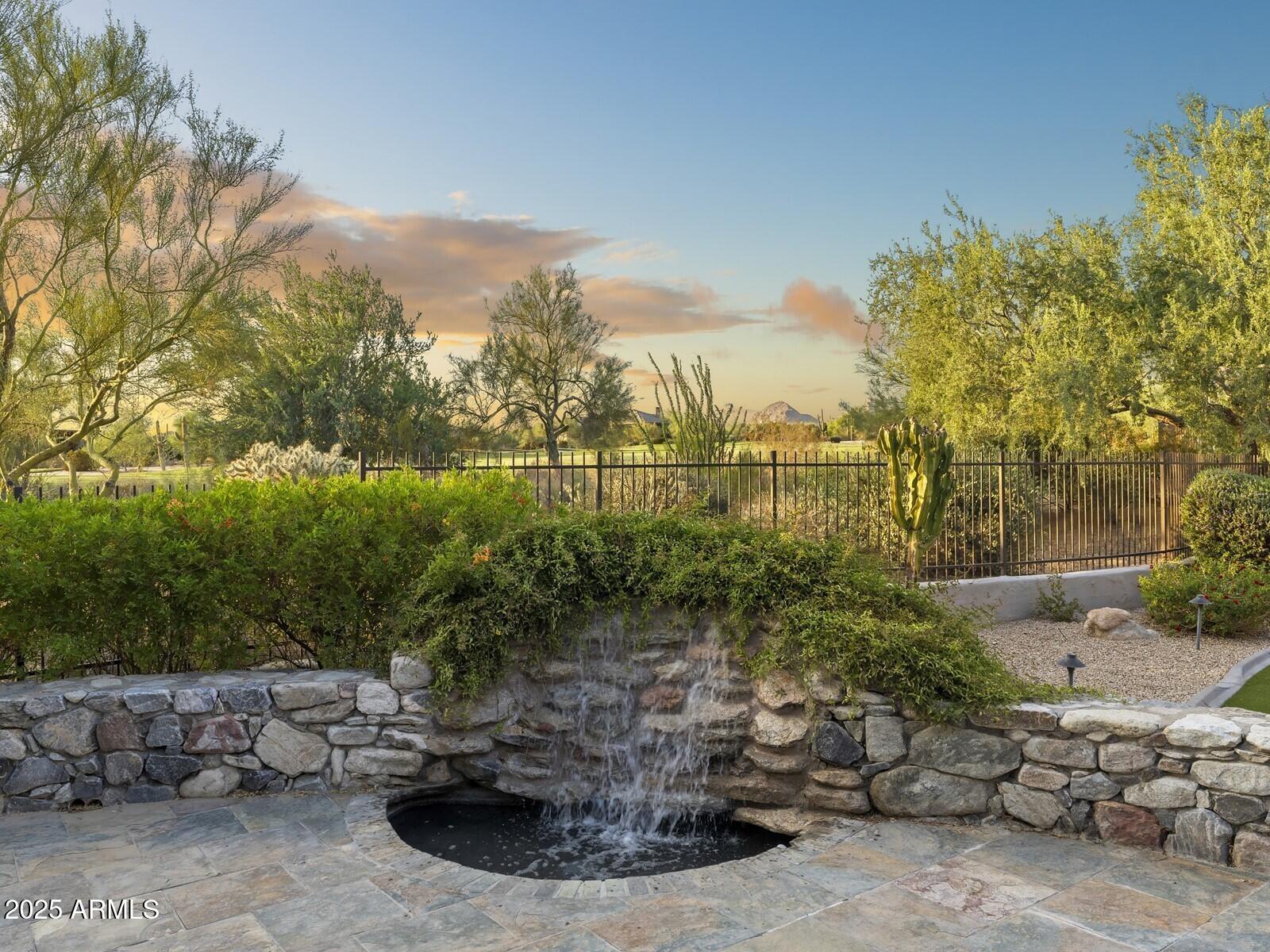 9290 E THOMPSON PEAK Parkway, 142