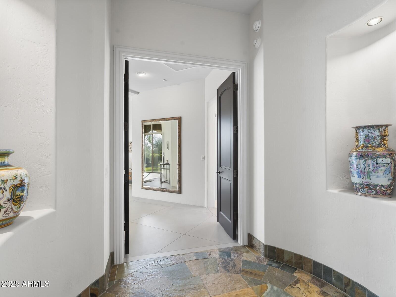 9290 E THOMPSON PEAK Parkway, 142