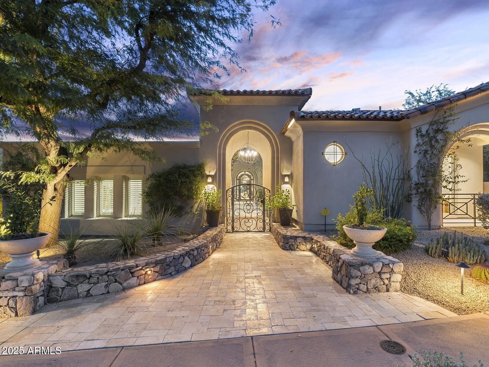 9290 E THOMPSON PEAK Parkway, 142