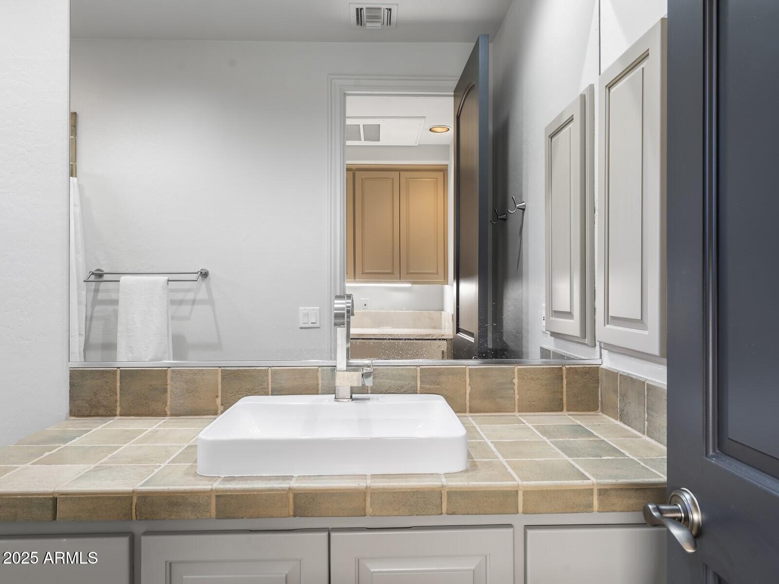 9290 E THOMPSON PEAK Parkway, 142