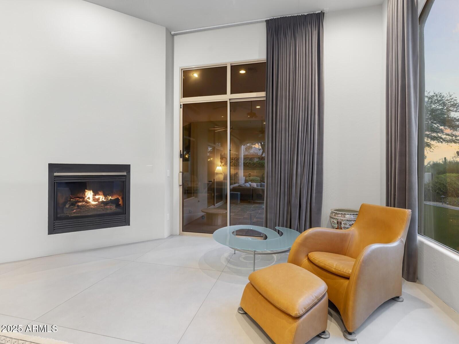 9290 E THOMPSON PEAK Parkway, 142