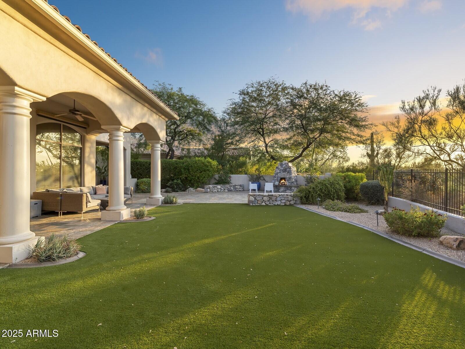 9290 E THOMPSON PEAK Parkway, 142