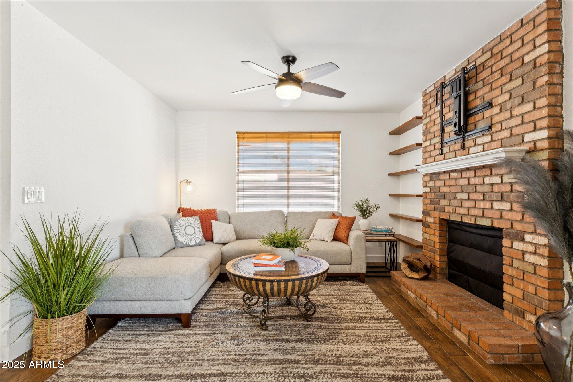 1836 S ROGERS Circle