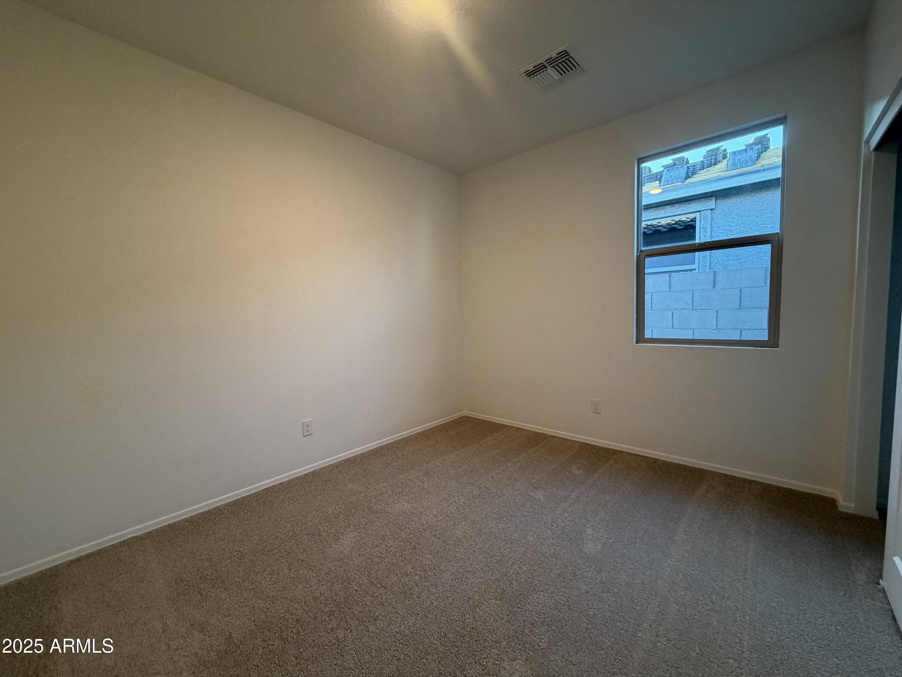 24207 W BOWKER Street