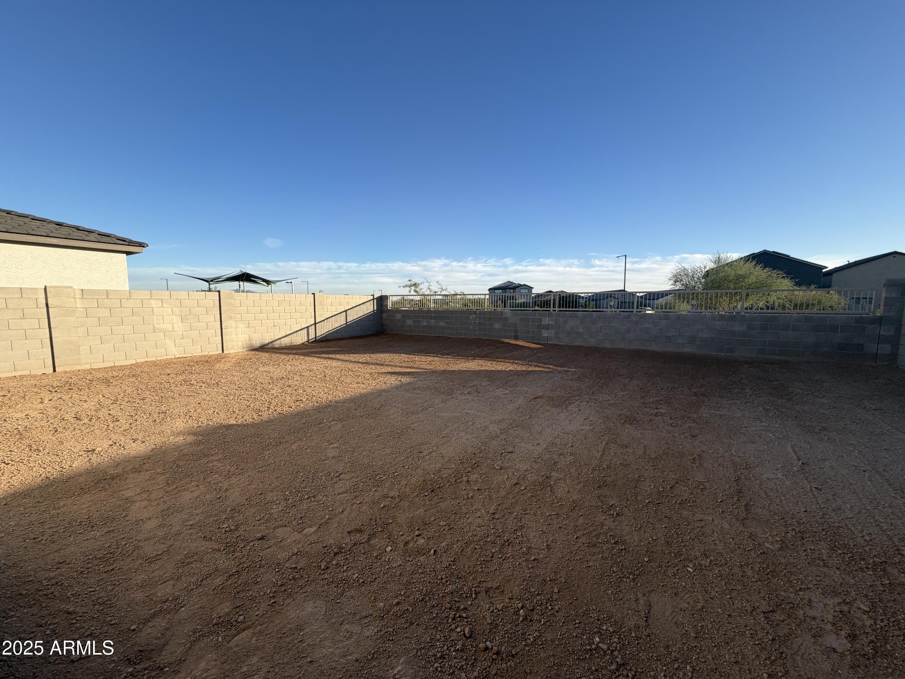 24207 W BOWKER Street