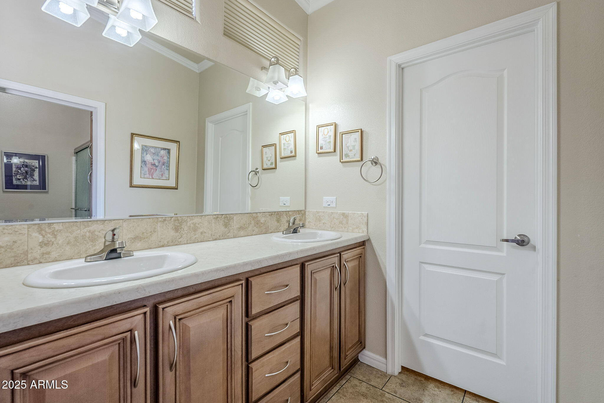 11201 N EL MIRAGE Road Unit: G14