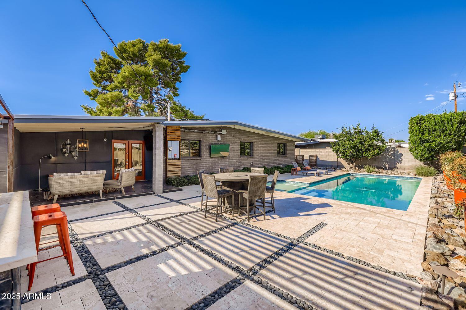 3710 E PARADISE Drive