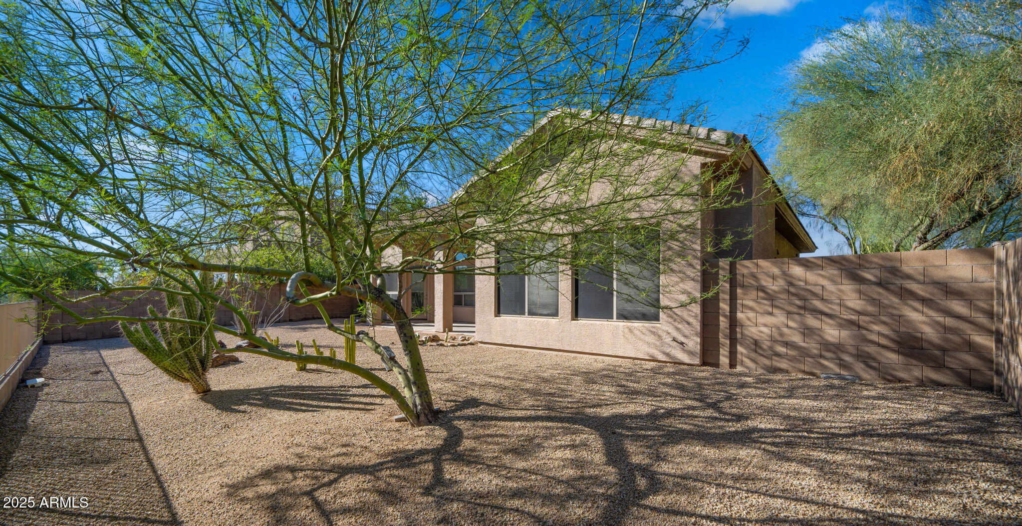6005 E SMOKEHOUSE Trail