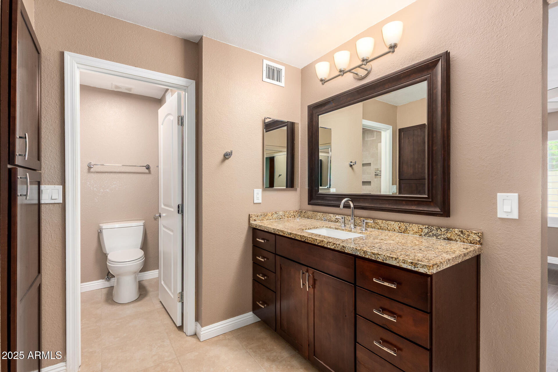 13409 N 47TH Place, Phoenix