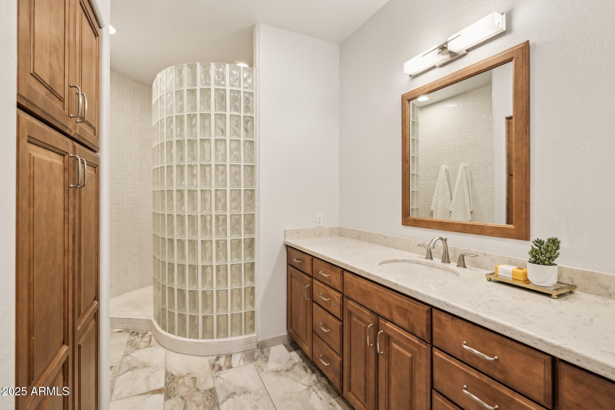 11488 E BELLA VISTA Drive