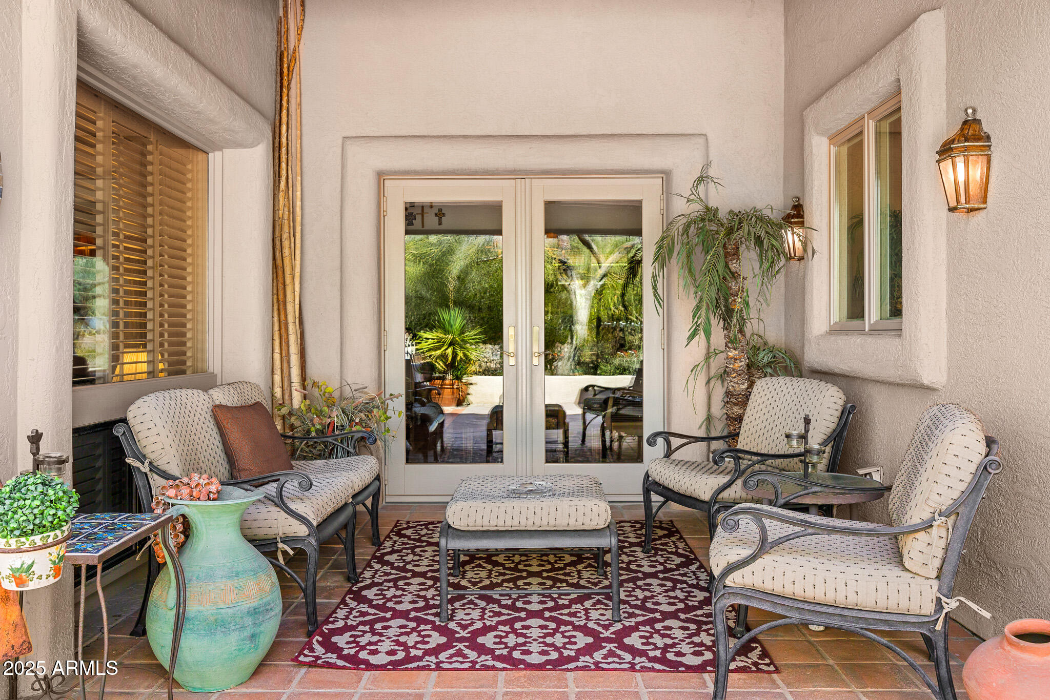 6301 N CAMELBACK MANOR Drive, 5