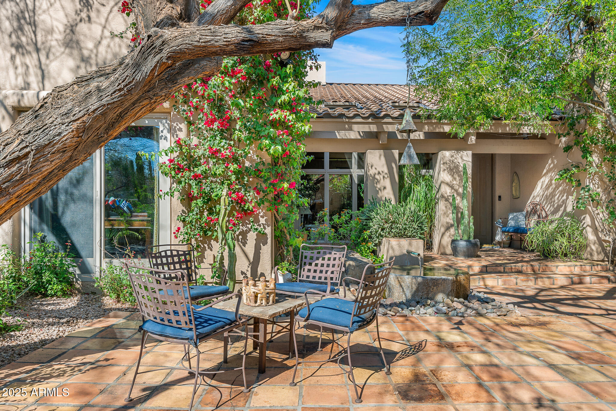 6301 N CAMELBACK MANOR Drive, 5