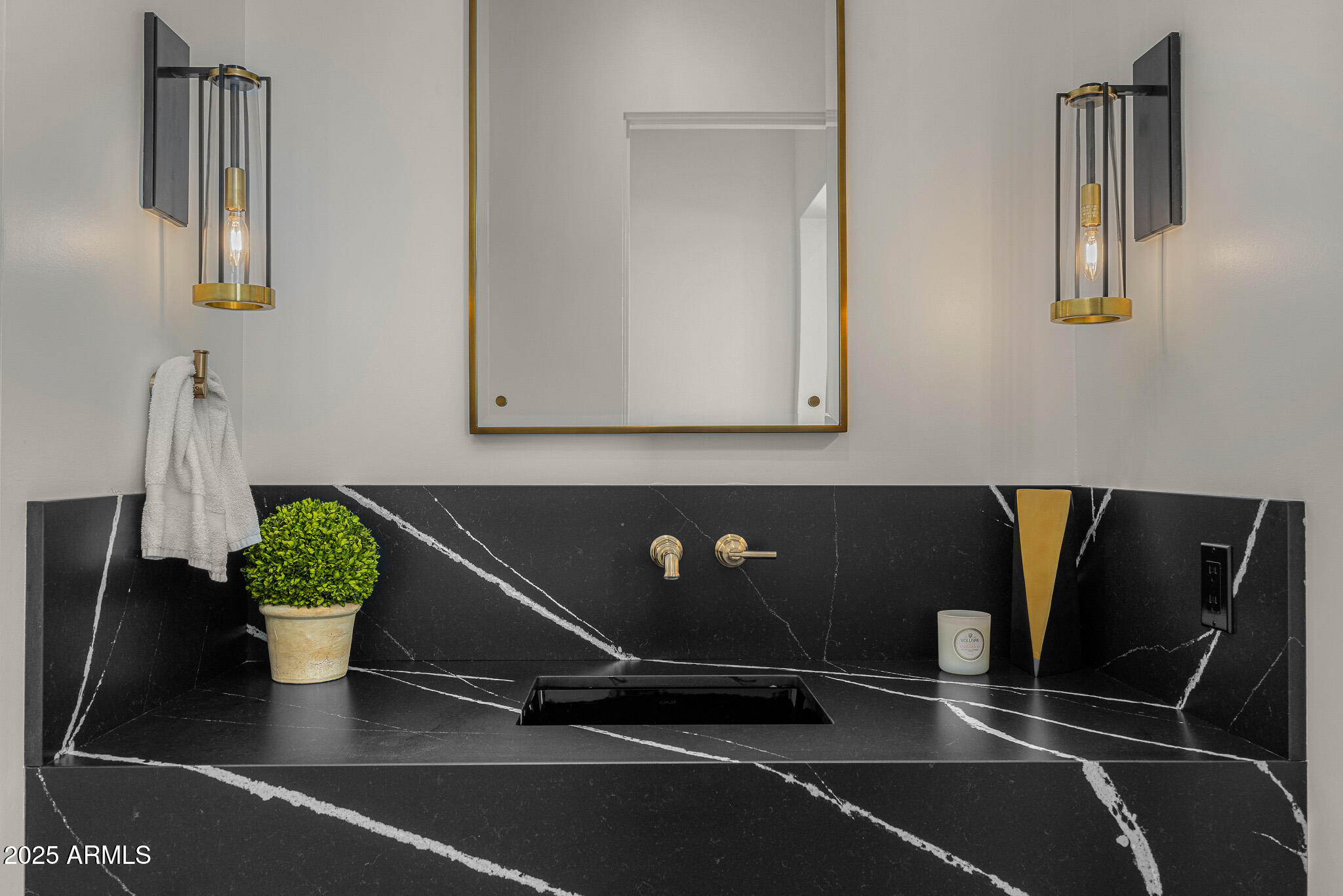 6238 E CALLE ROSA, -