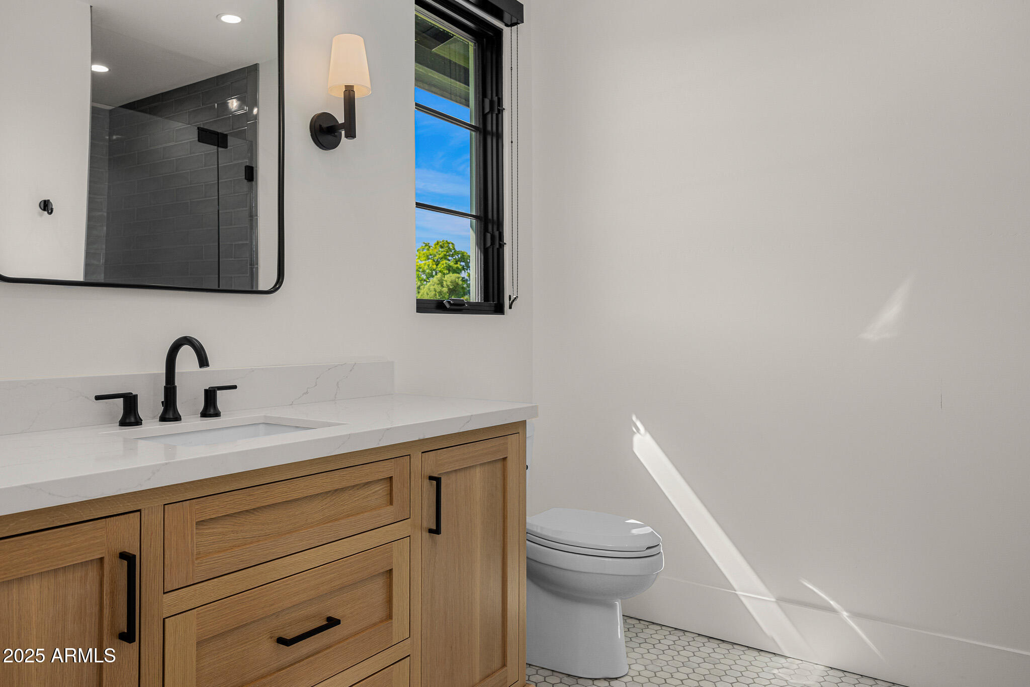 6238 E CALLE ROSA, -