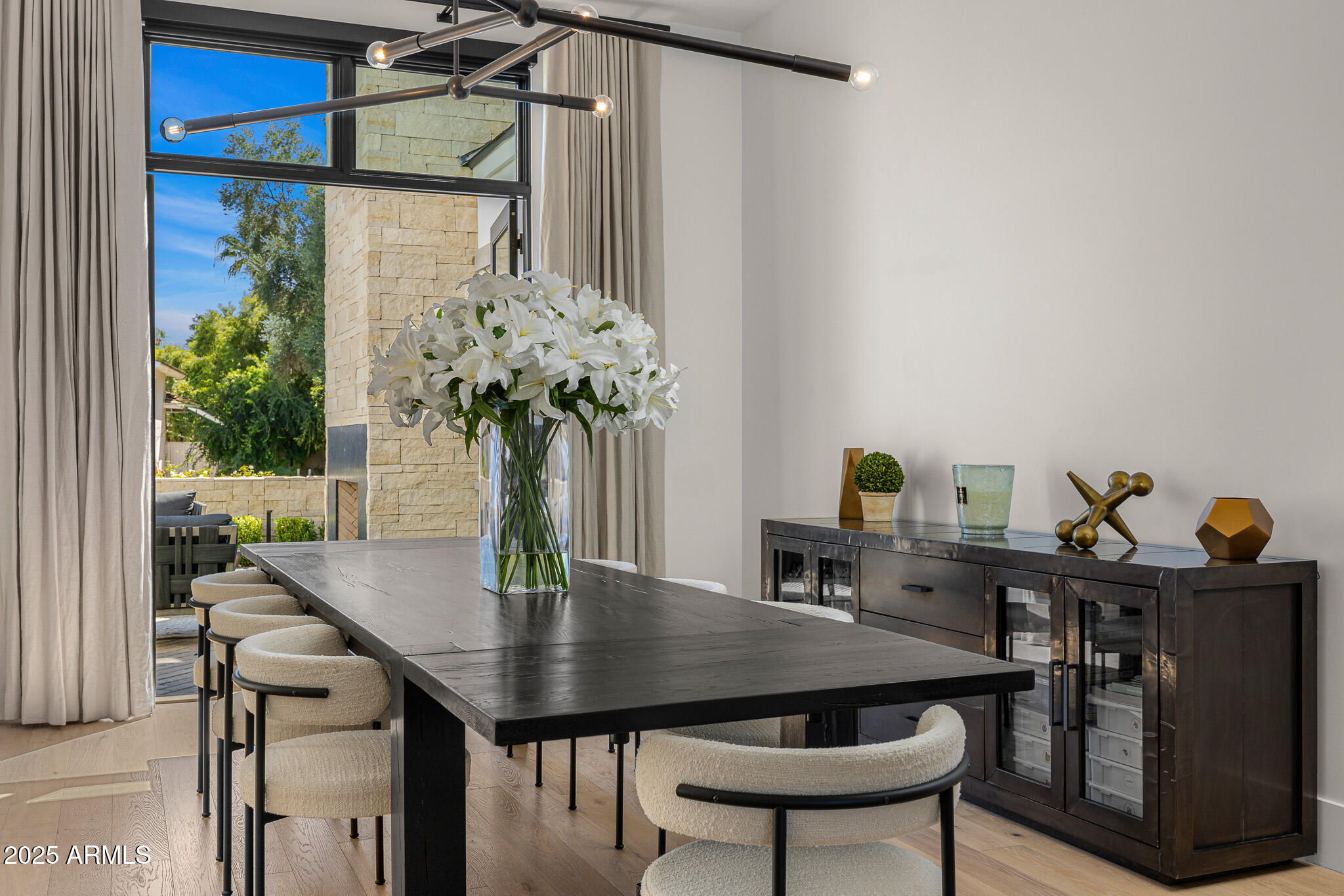 6238 E CALLE ROSA, -